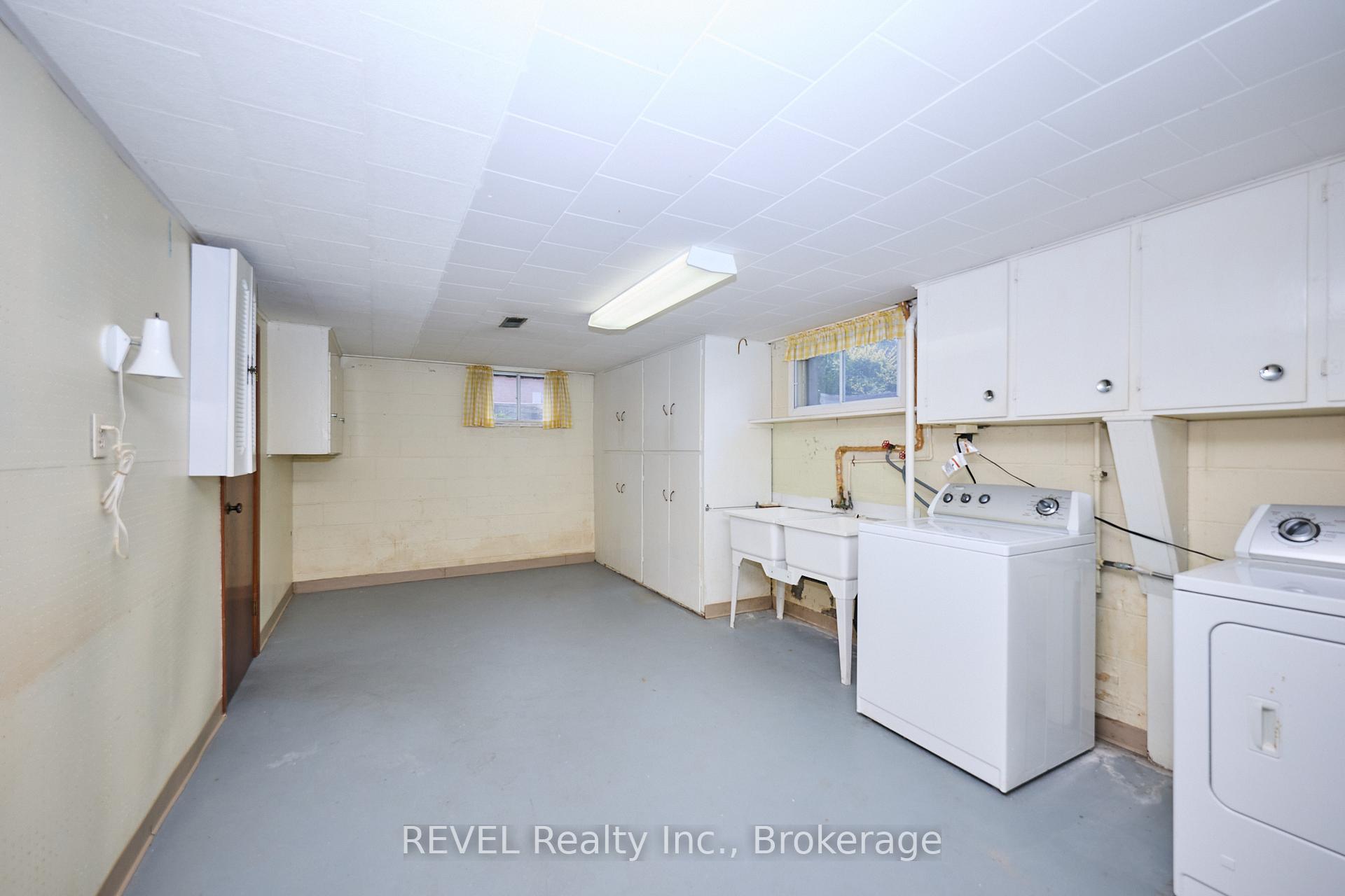 Photo 31 of 8580 Champlain Drive, Niagara Falls, Chippawa — HOMEH