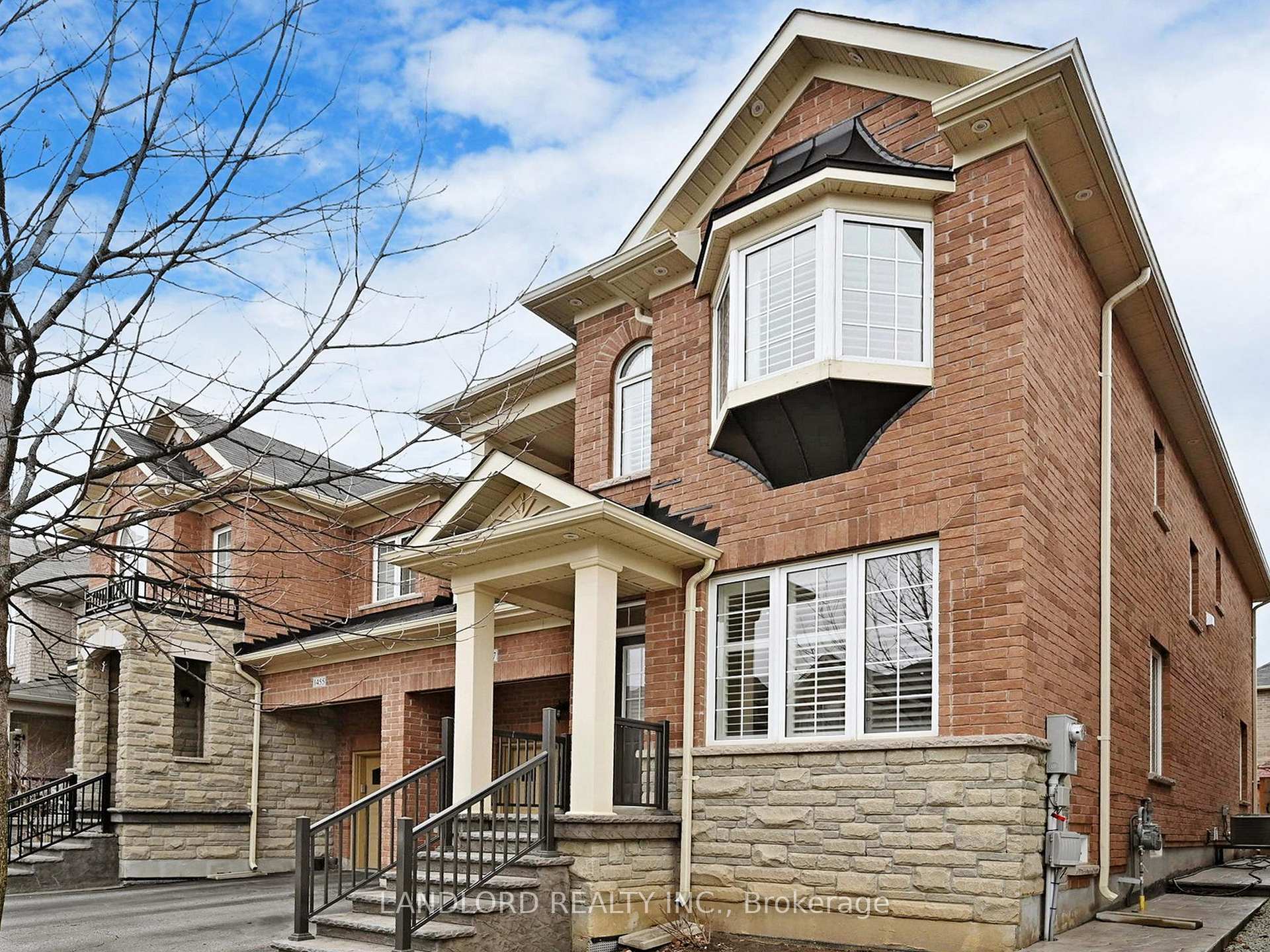 Photo 3 of 1457 Haws Crescent, Milton, Clarke — HOMEH