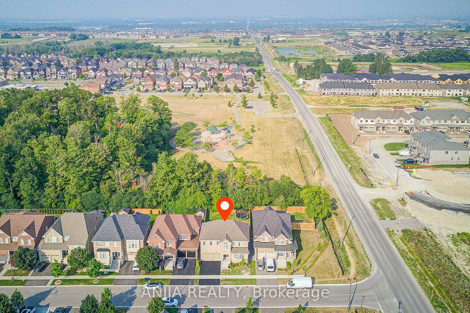 Photo 2 of 2036 Kurelo Drive, Oshawa, Taunton — HOMEH