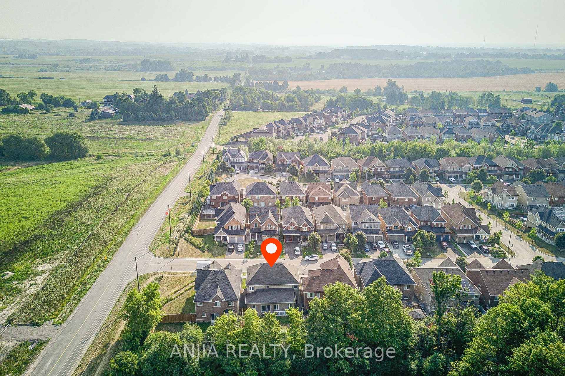 Photo 3 of 2036 Kurelo Drive, Oshawa, Taunton — HOMEH