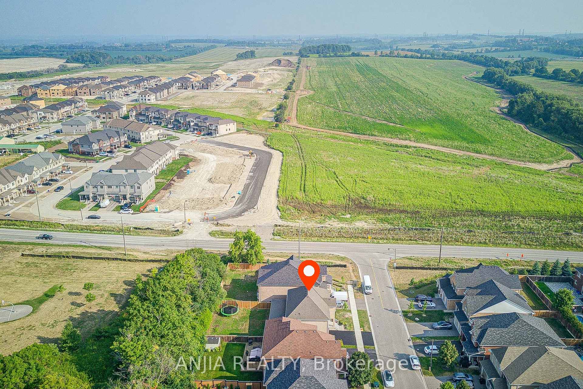 Photo 4 of 2036 Kurelo Drive, Oshawa, Taunton — HOMEH
