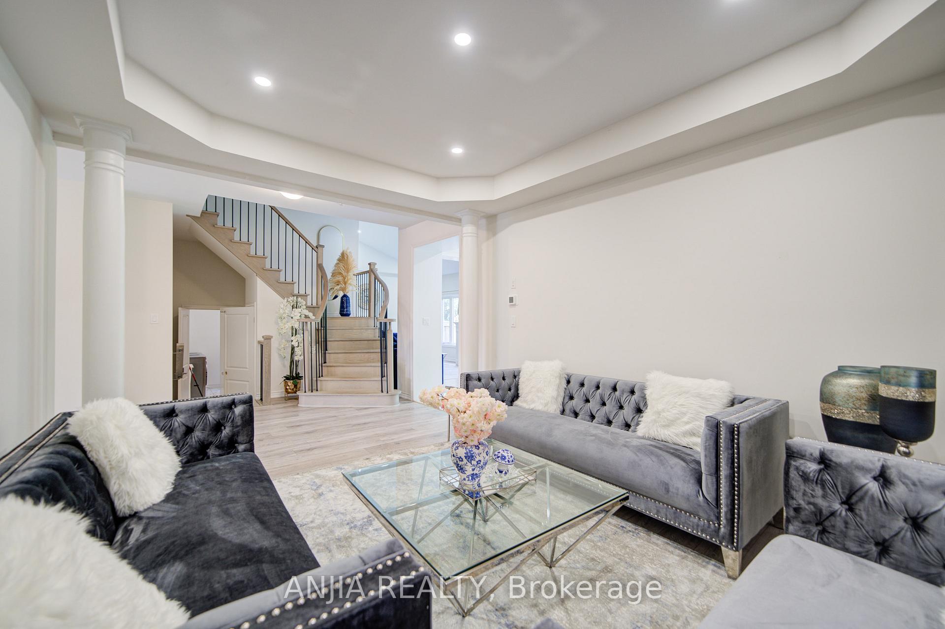 Photo 11 of 2036 Kurelo Drive, Oshawa, Taunton — HOMEH