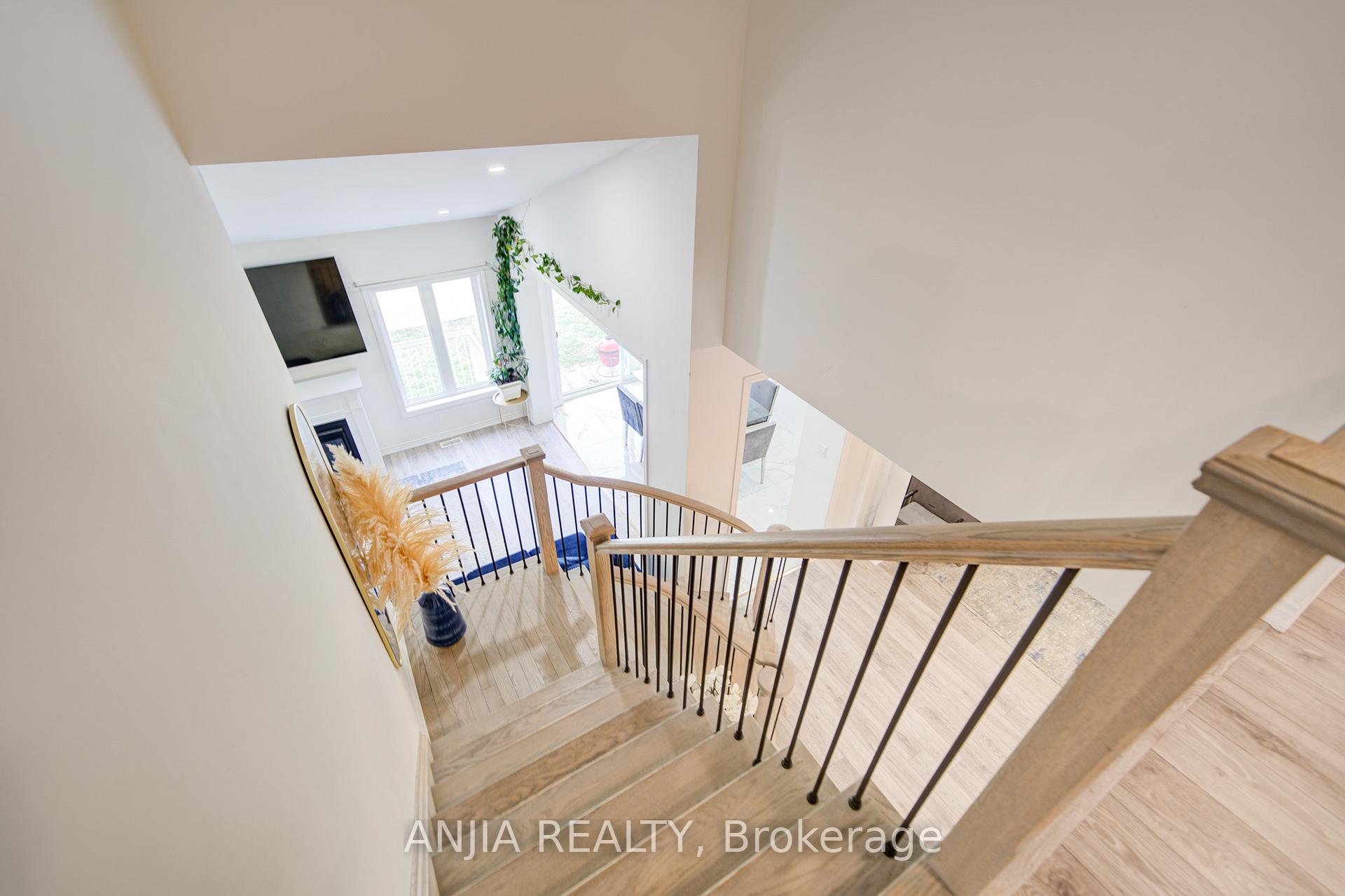 Photo 36 of 2036 Kurelo Drive, Oshawa, Taunton — HOMEH