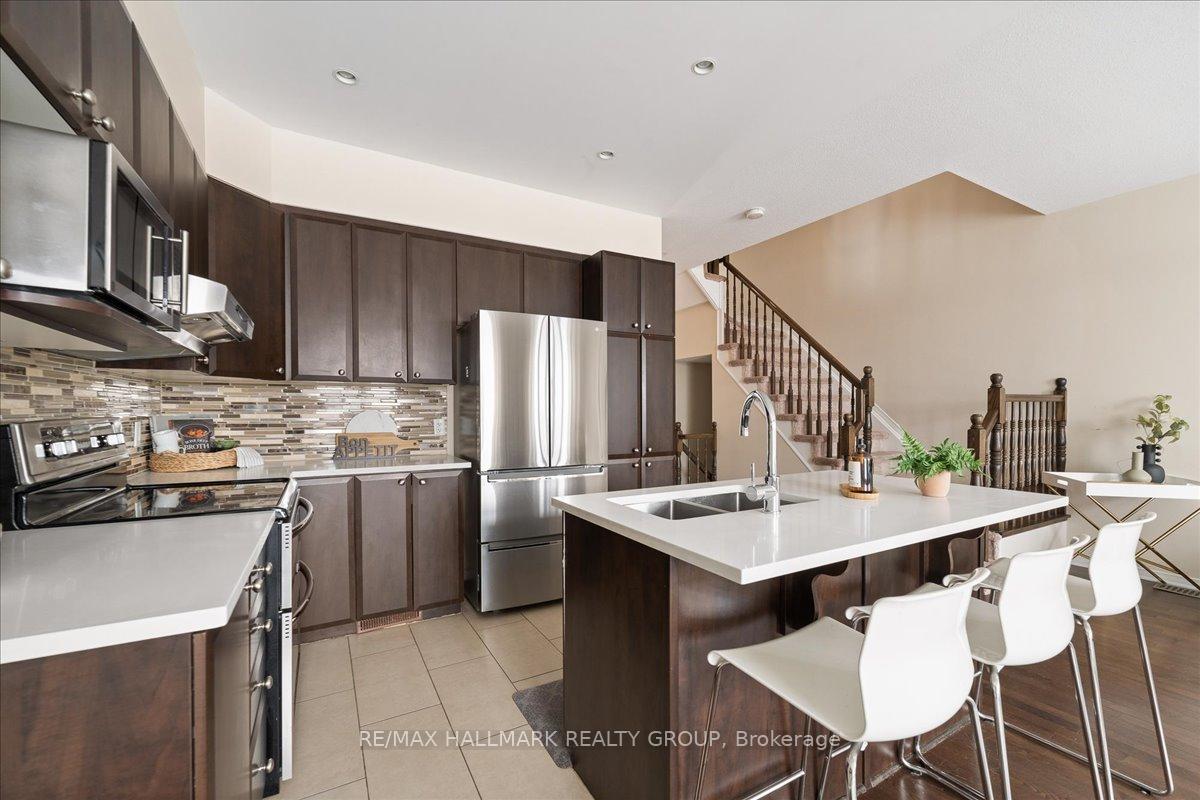 Photo 6 of 1780 Plainridge Crescent, Ottawa, Notting Hill/Summerside — HOMEH