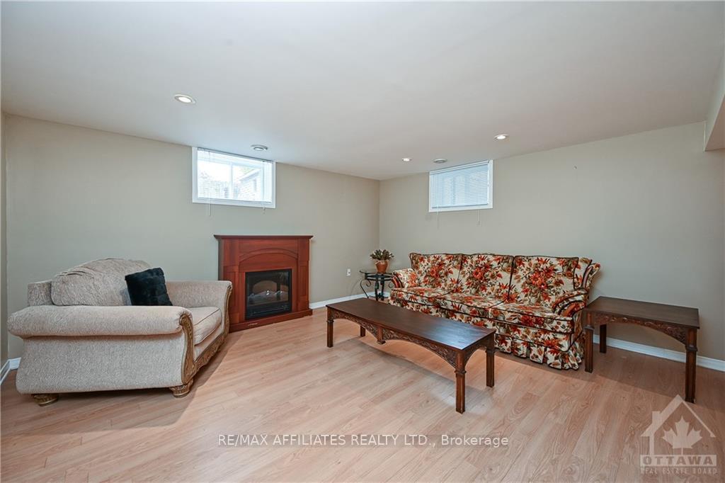 Photo 20 of 894 Charleswood Avenue, Ottawa, Carson Meadows — HOMEH