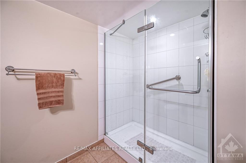 Photo 22 of 894 Charleswood Avenue, Ottawa, Carson Meadows — HOMEH