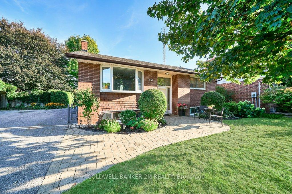 Front of 657 Balmoral Drive
