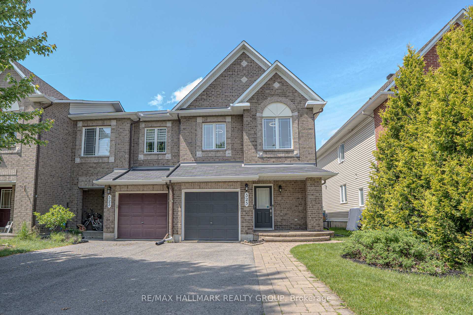 Photo 1 of 325 Bryarton Street N, Ottawa, Chapel Hill — HOMEH