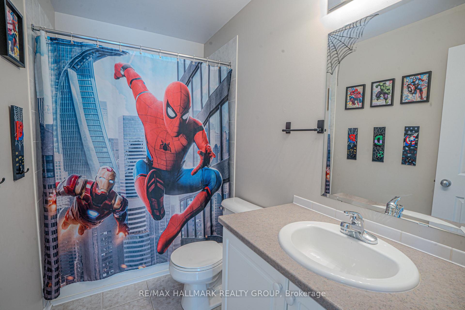 Photo 16 of 325 Bryarton Street N, Ottawa, Chapel Hill — HOMEH