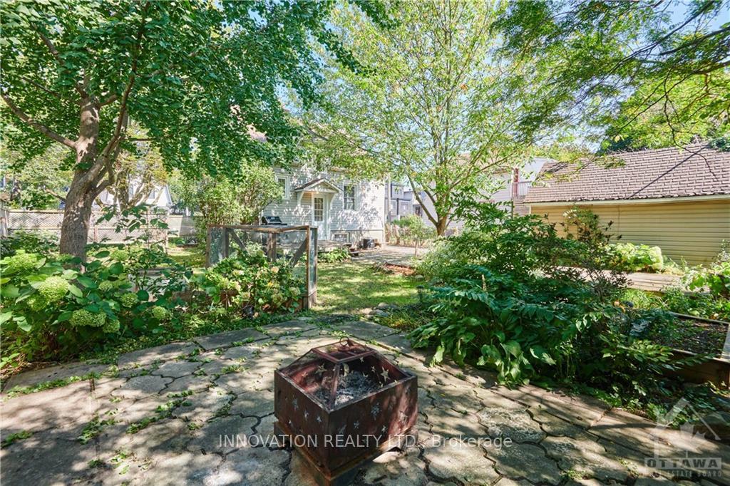 Photo 11 of 120 Queen Mary Street, Ottawa, Overbrook/Castle Heights — HOMEH
