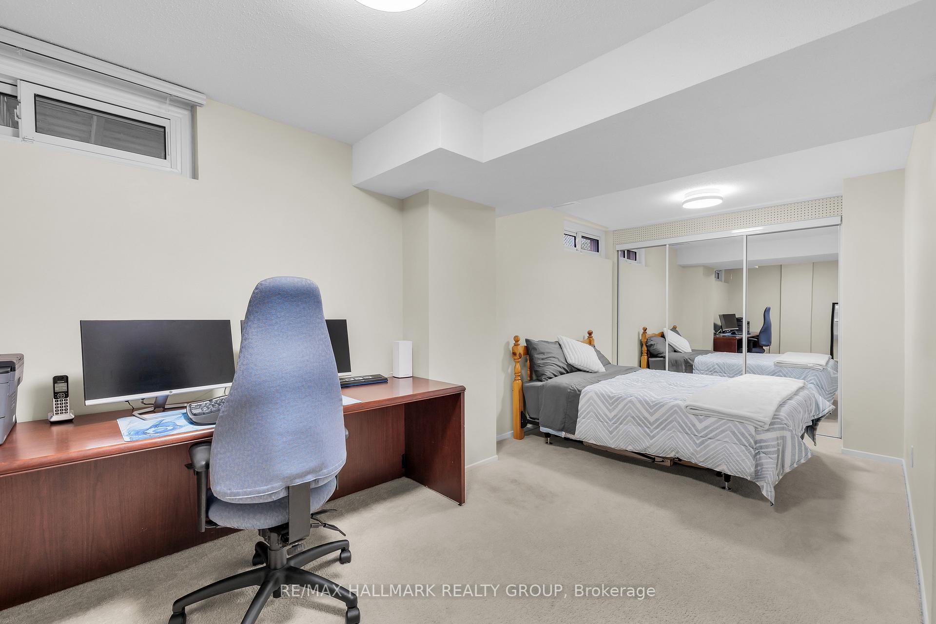 Photo 34 of 336 McEachern Crescent, Ottawa, Bilberry Creek/Queenswood Heights — HOMEH
