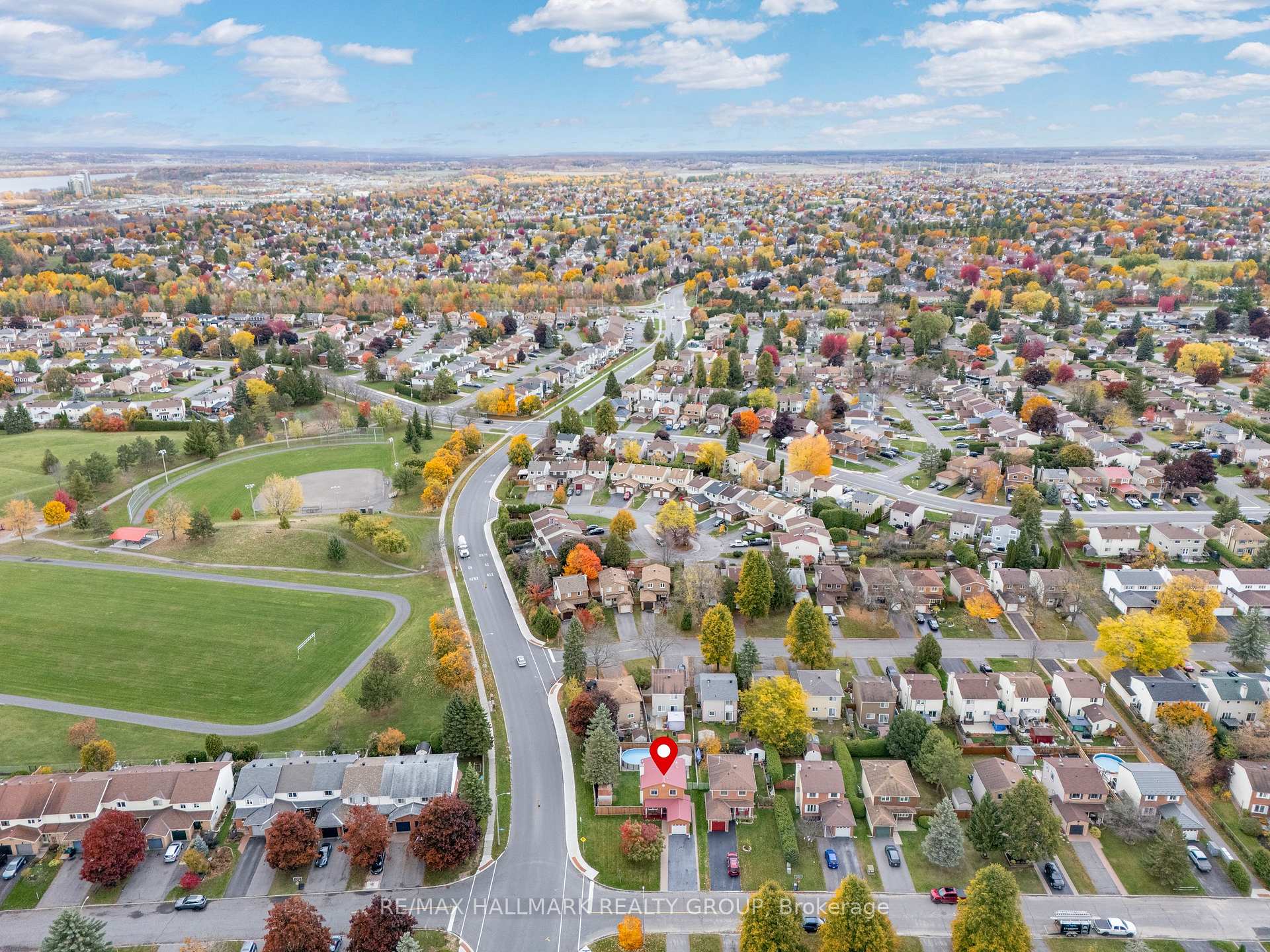 Photo 45 of 336 McEachern Crescent, Ottawa, Bilberry Creek/Queenswood Heights — HOMEH