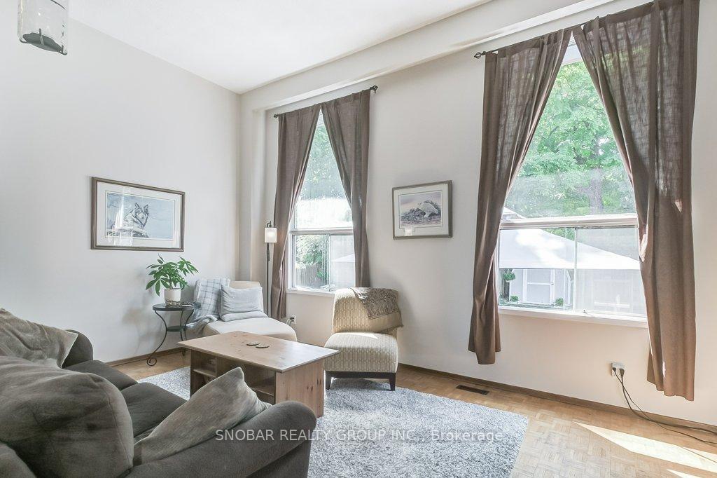 Photo 2 of 7051 Estoril Road, Mississauga, Meadowvale — HOMEH