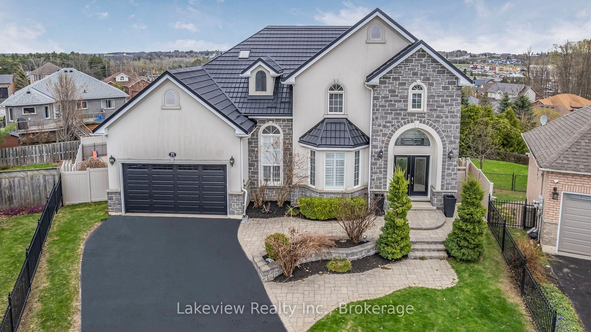 Photo 1 of 31 Cleopatra Court, Orillia — HOMEH