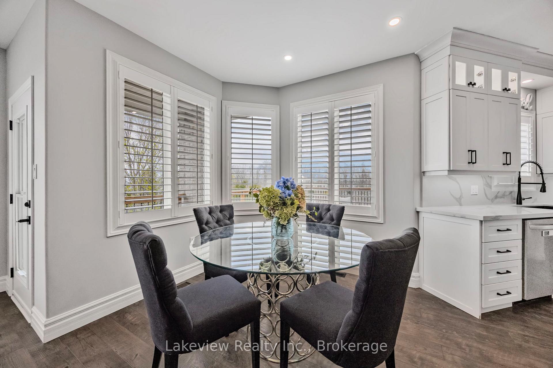 Photo 10 of 31 Cleopatra Court, Orillia — HOMEH