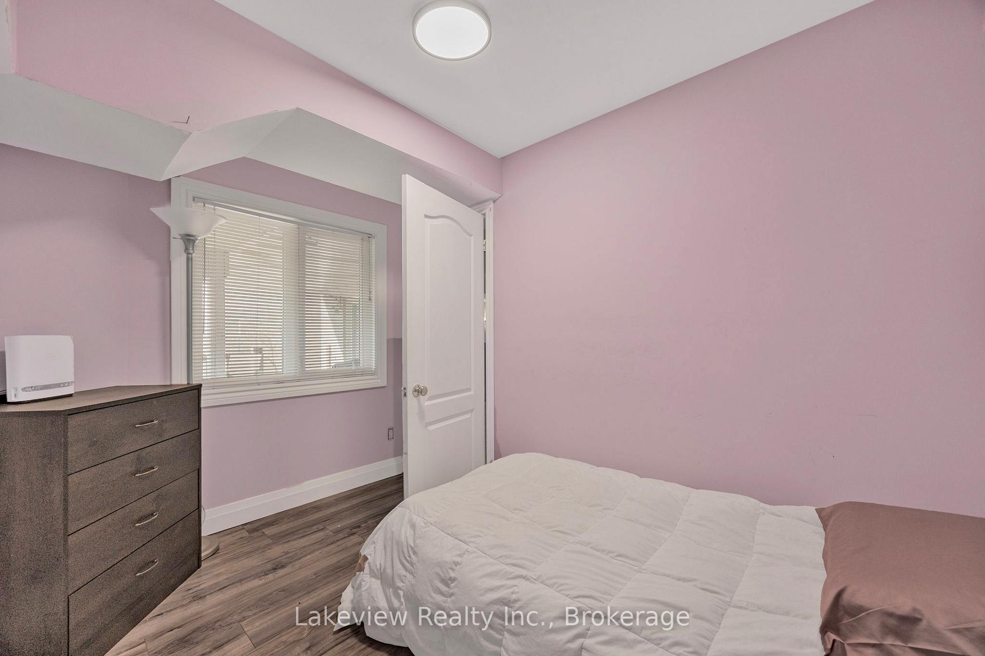 Photo 24 of 31 Cleopatra Court, Orillia — HOMEH