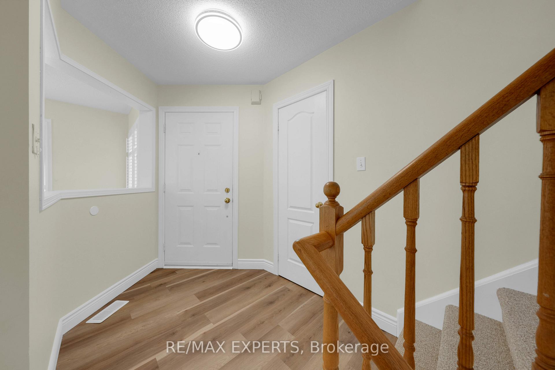 Photo 3 of 21 Preston Avenue, New Tecumseth, Alliston — HOMEH