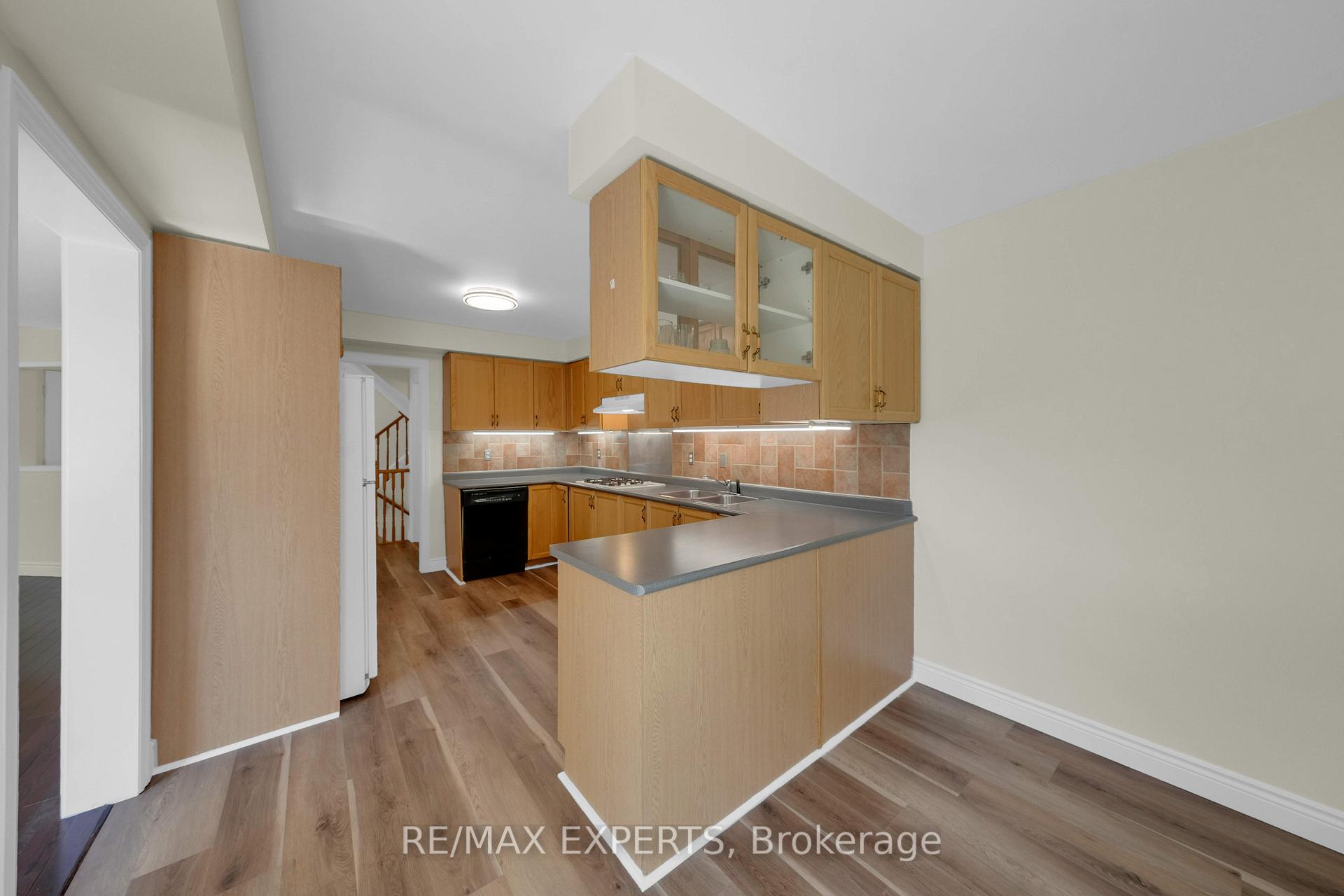 Photo 9 of 21 Preston Avenue, New Tecumseth, Alliston — HOMEH
