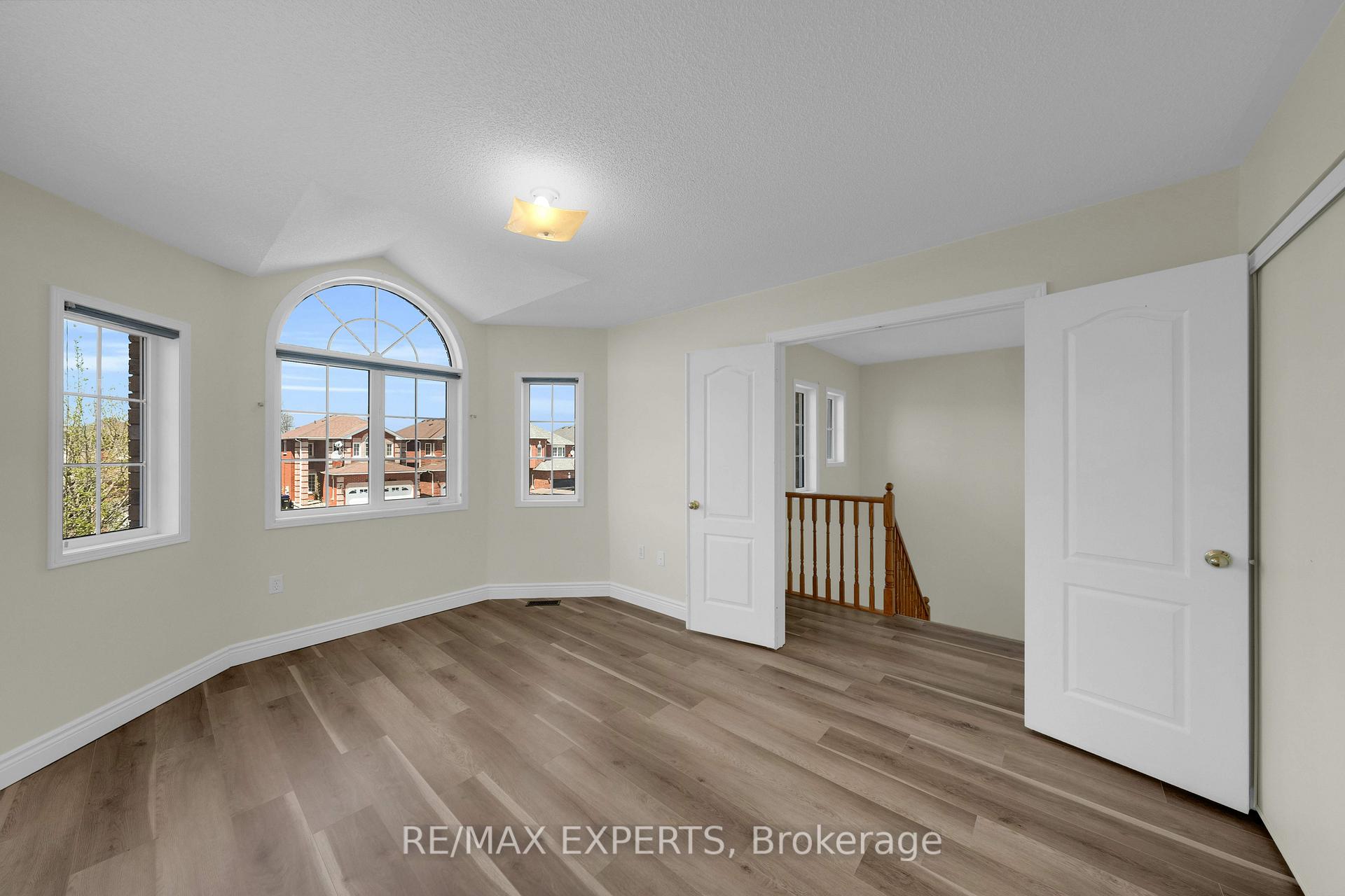 Photo 13 of 21 Preston Avenue, New Tecumseth, Alliston — HOMEH