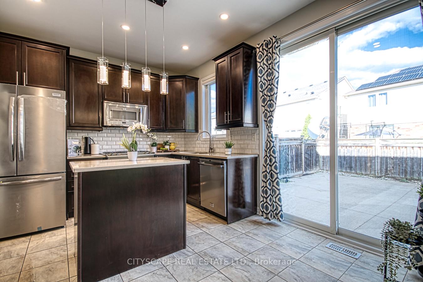 Photo 12 of 388 Dymott Avenue, Milton, Harrison — HOMEH