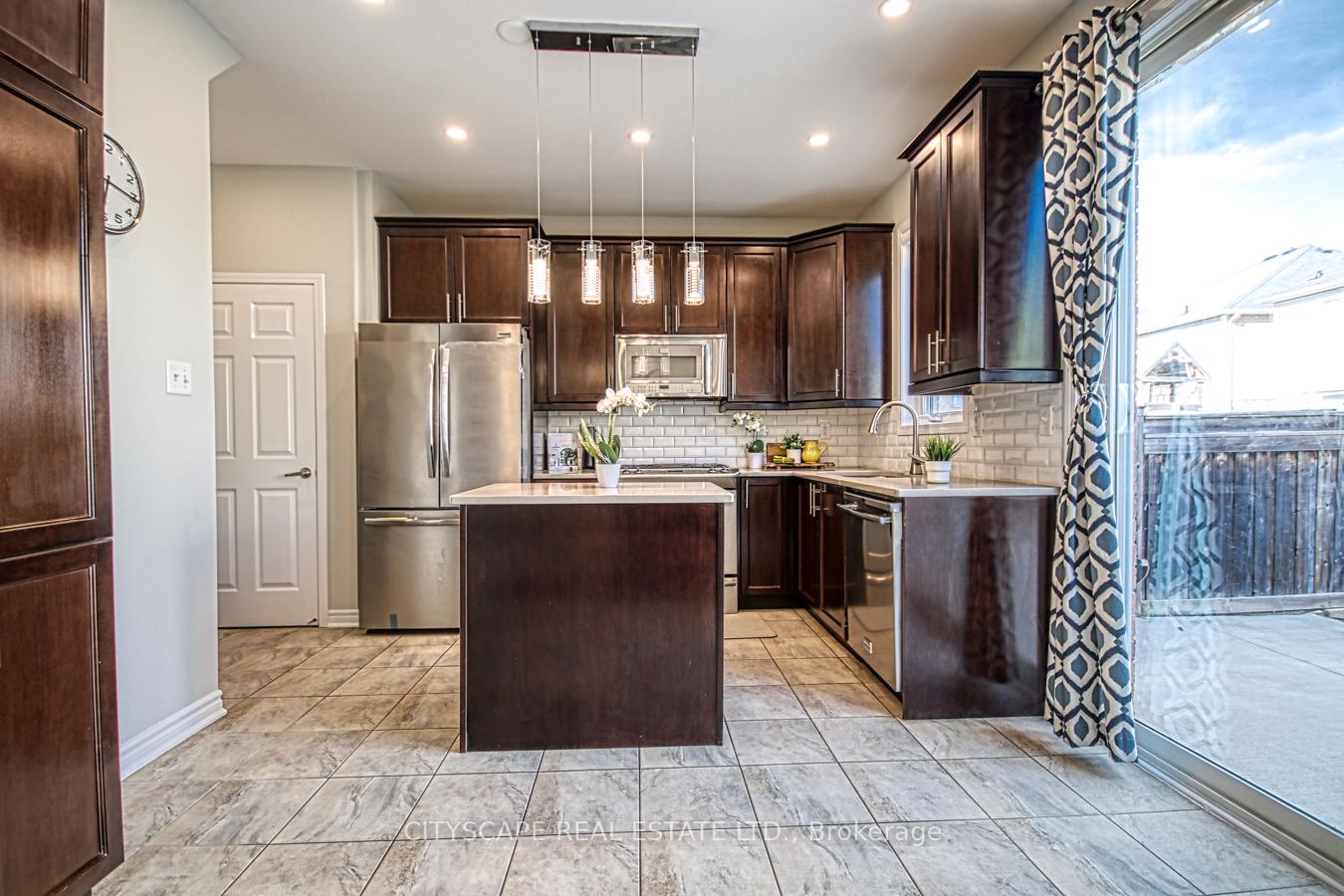 Photo 14 of 388 Dymott Avenue, Milton, Harrison — HOMEH
