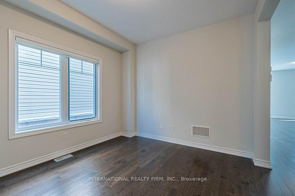 Photo 8 of 135 Knight Street, New Tecumseth, Alliston — HOMEH