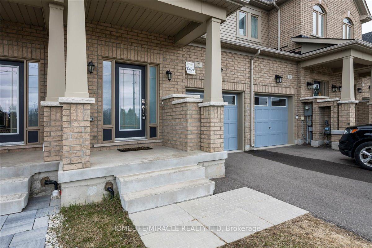 Photo 3 of 71 Arnold Crescent, New Tecumseth, Rural New Tecumseth — HOMEH