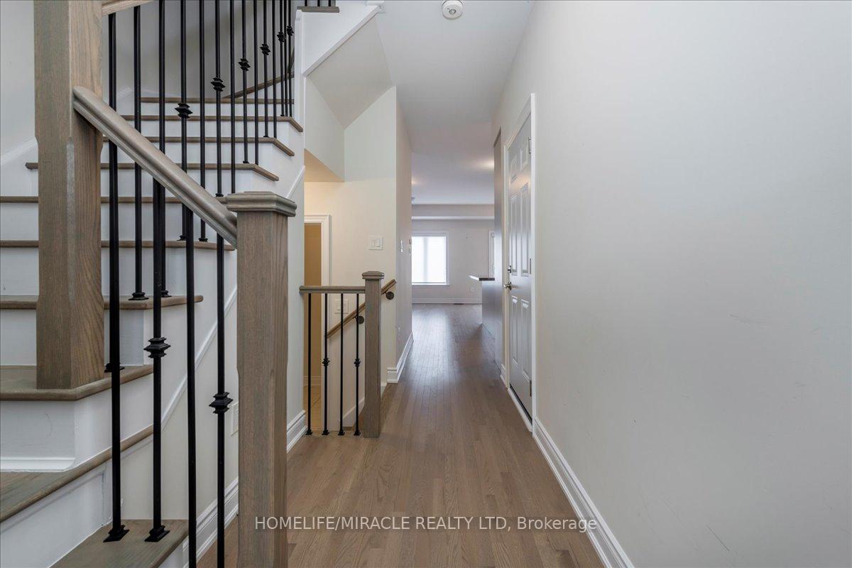 Photo 5 of 71 Arnold Crescent, New Tecumseth, Rural New Tecumseth — HOMEH