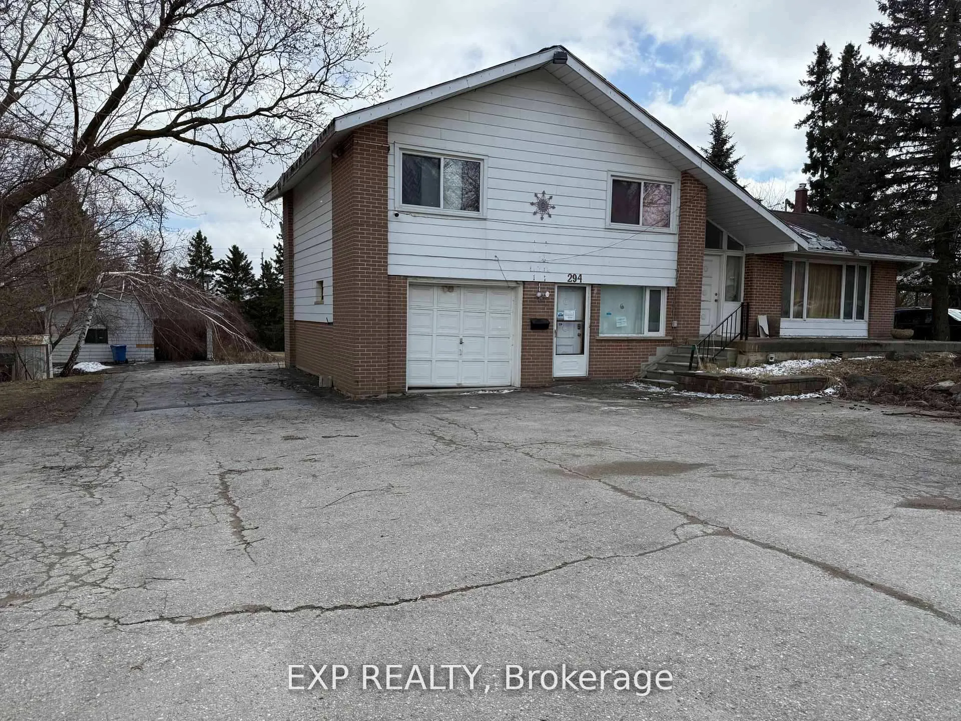 Photo 1 of 294 Broadway, Orangeville — HOMEH