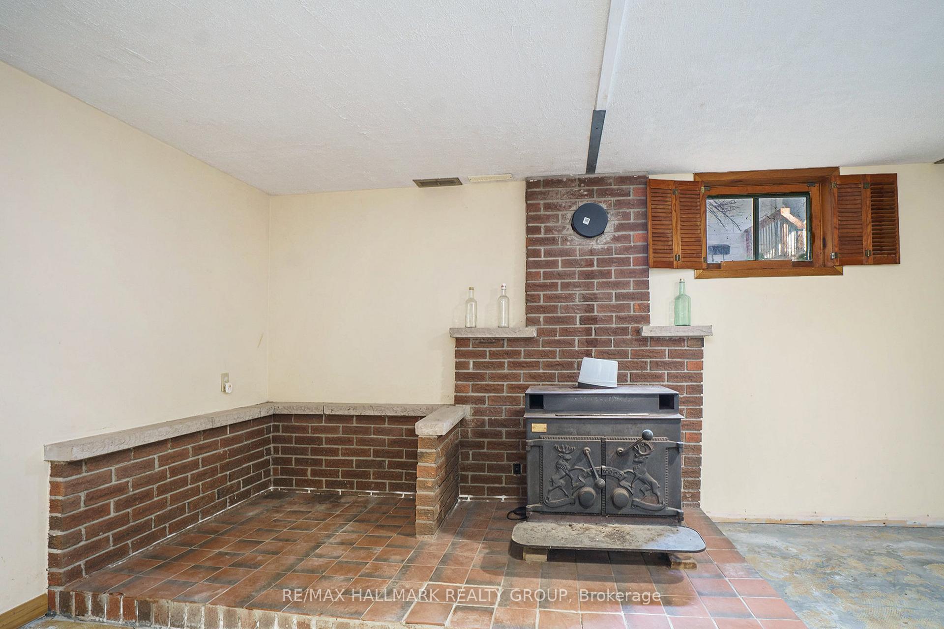 Photo 21 of 12 Haggart Street, Perth — HOMEH