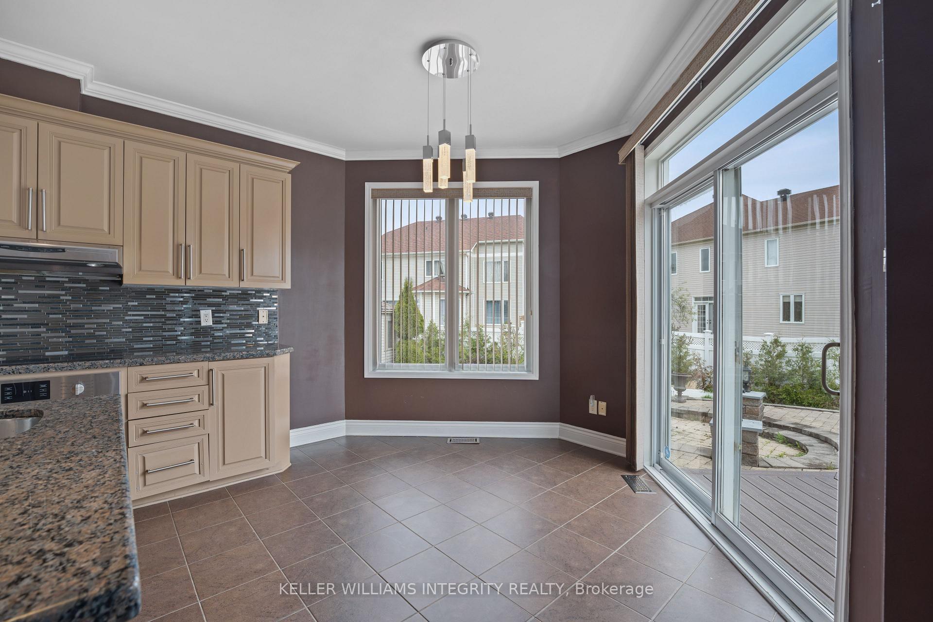 Photo 15 of 659 Pelican Street, Ottawa, Avalon East — HOMEH