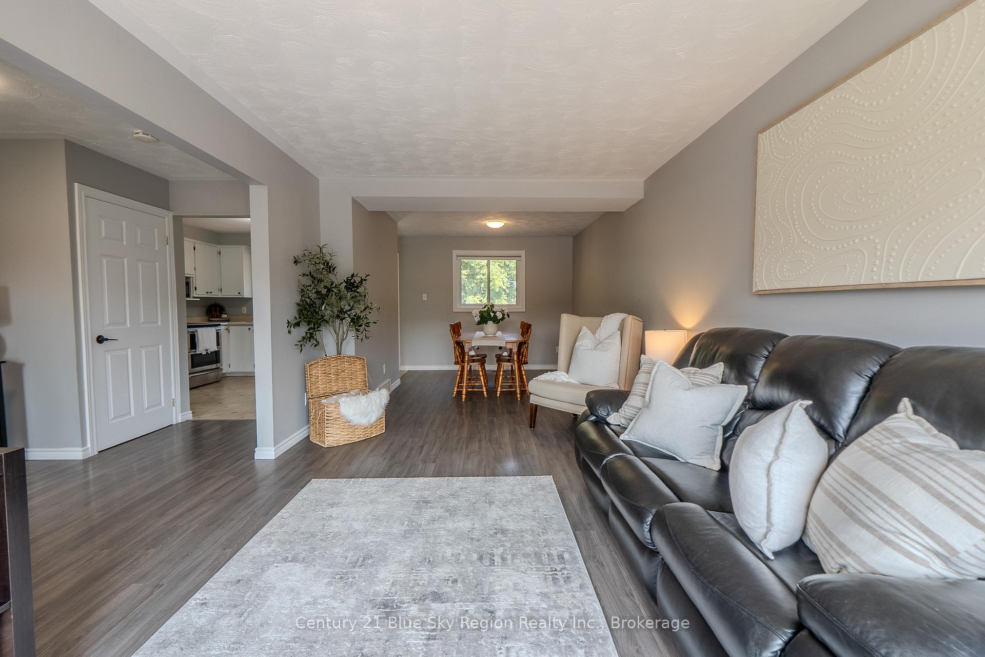 Photo 3 of 580 Dane Avenue, North Bay, Widdifield — HOMEH