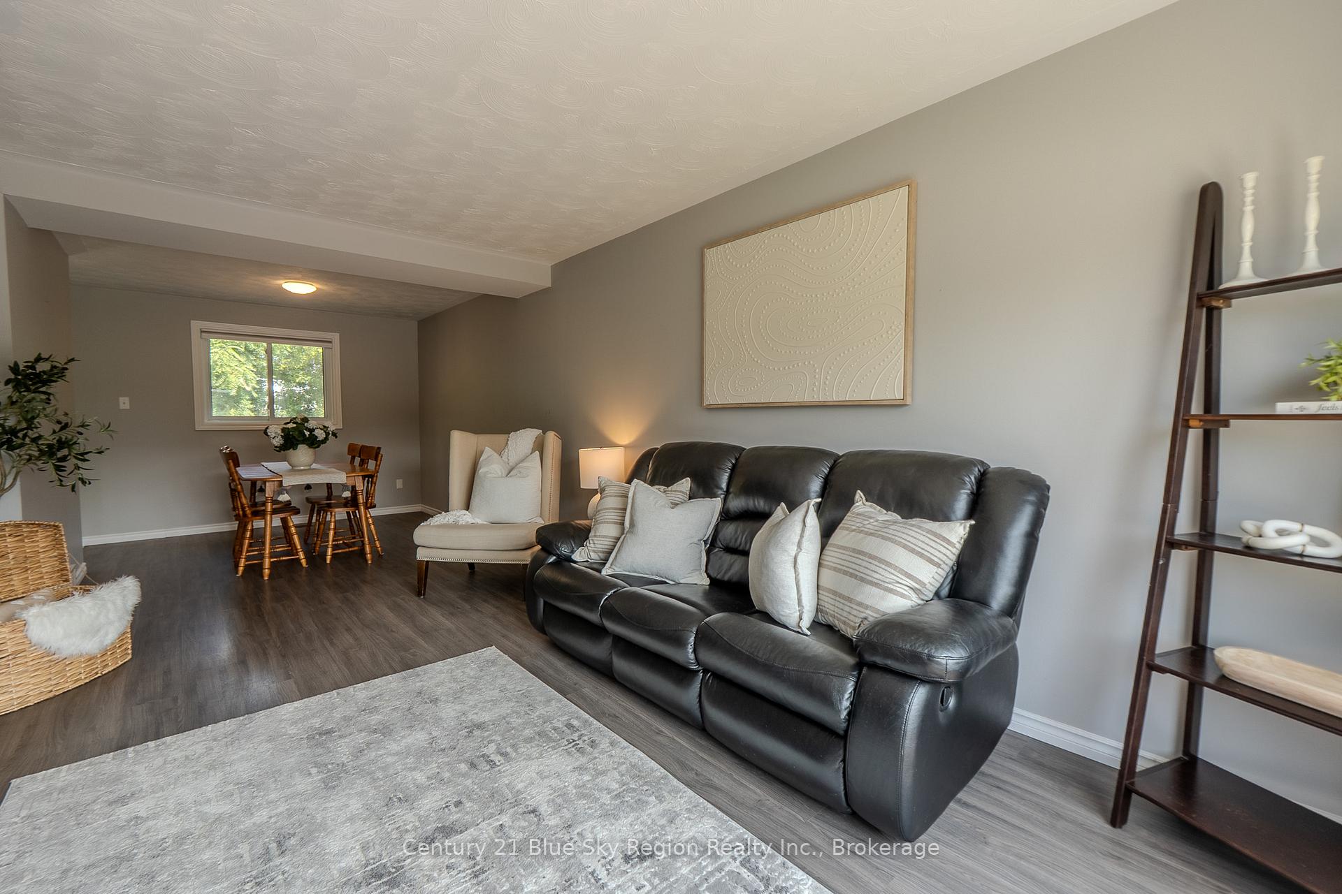 Photo 4 of 580 Dane Avenue, North Bay, Widdifield — HOMEH