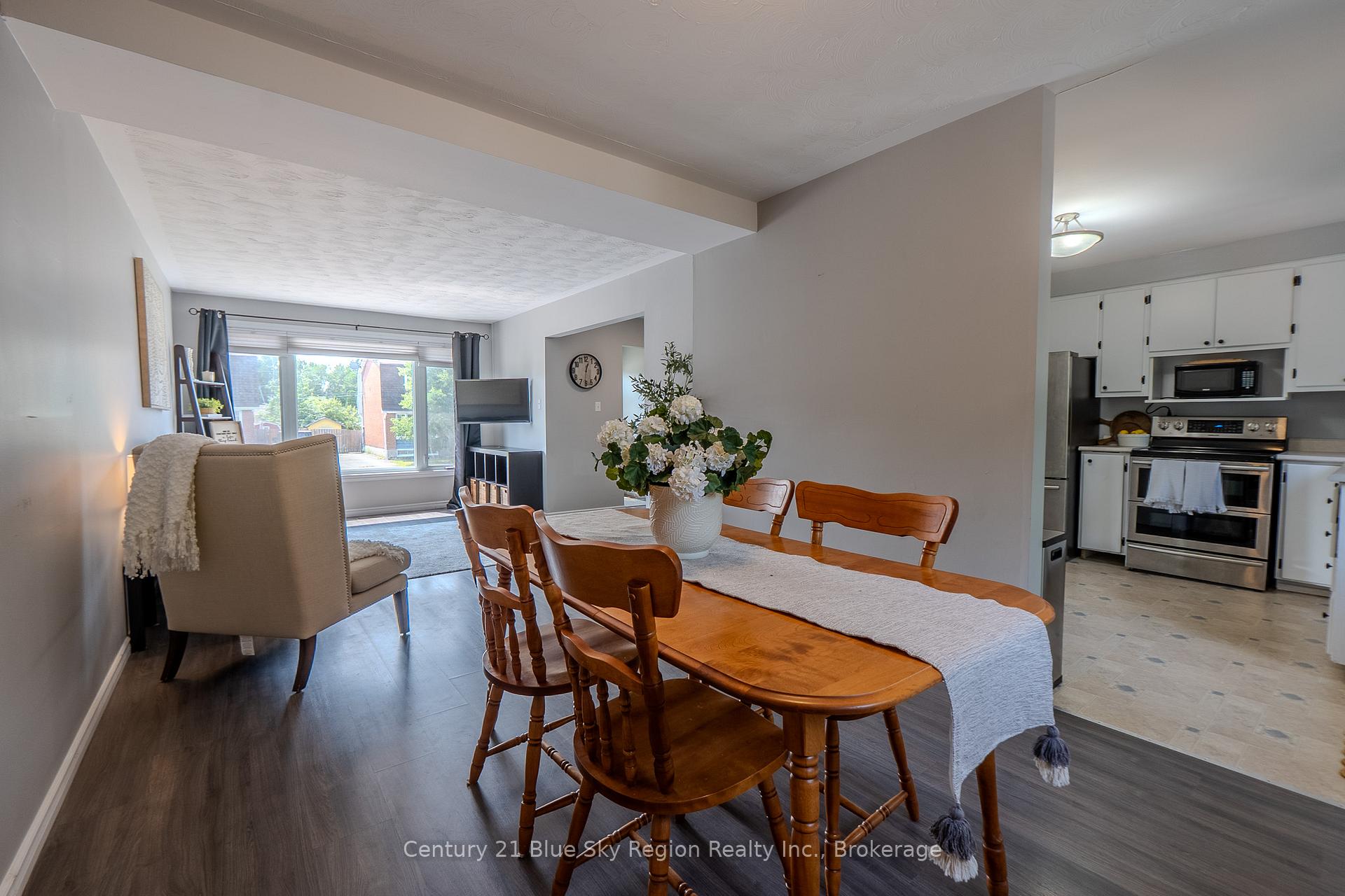 Photo 8 of 580 Dane Avenue, North Bay, Widdifield — HOMEH