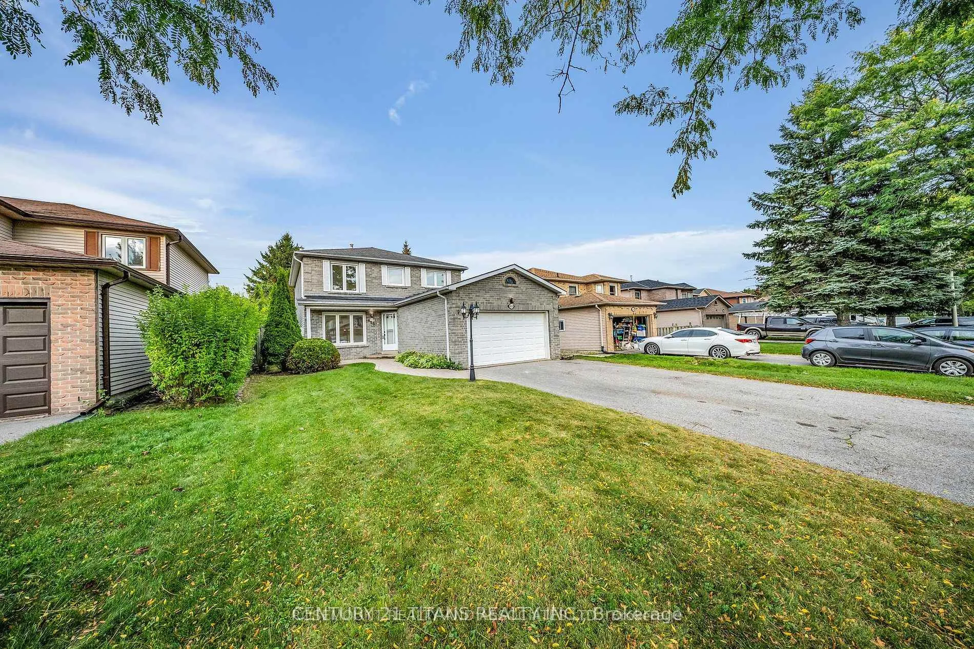 Photo 2 of 853 Crowells Street, Oshawa, Pinecrest — HOMEH