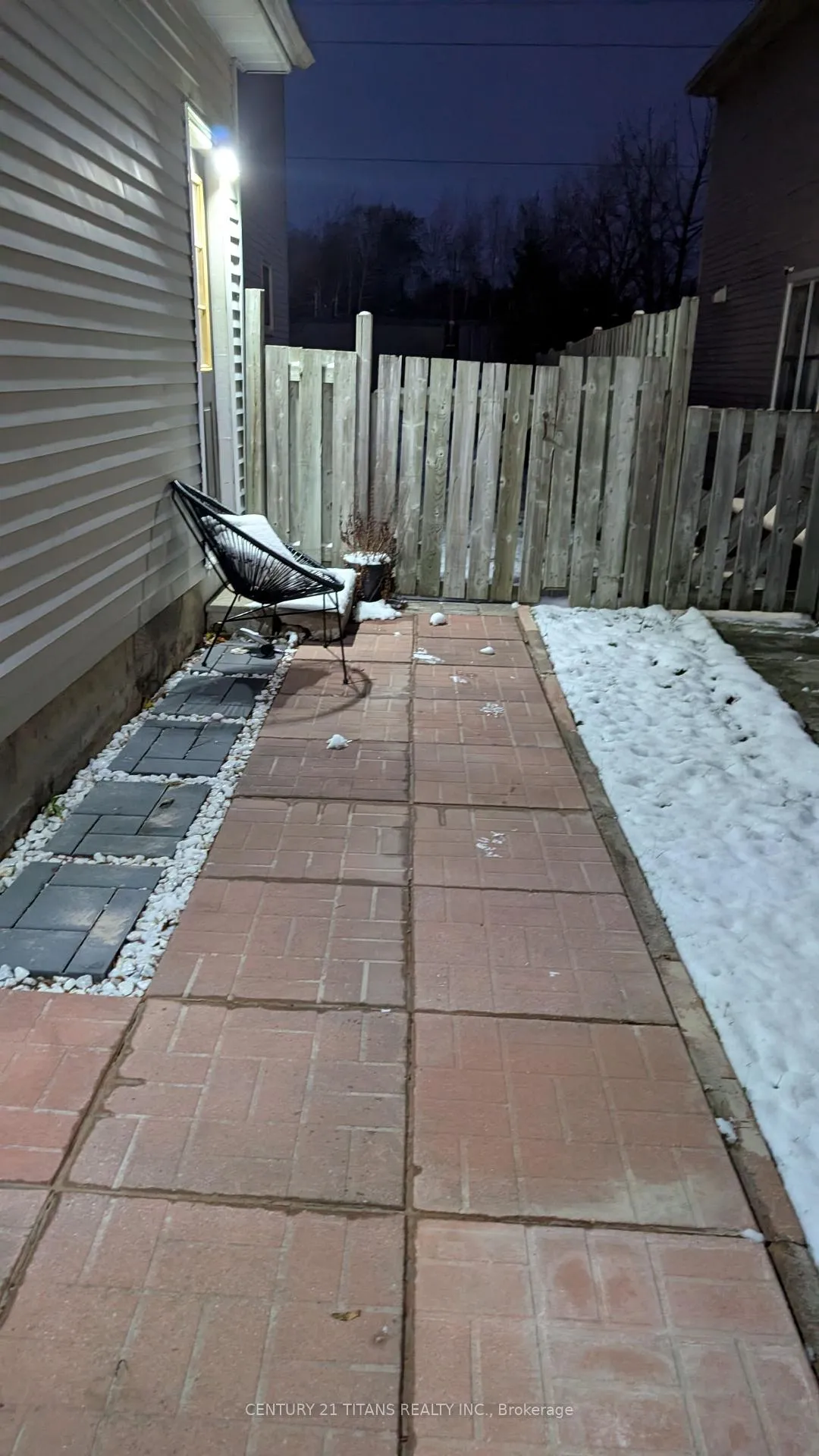 Photo 12 of 853 Crowells Street, Oshawa, Pinecrest — HOMEH