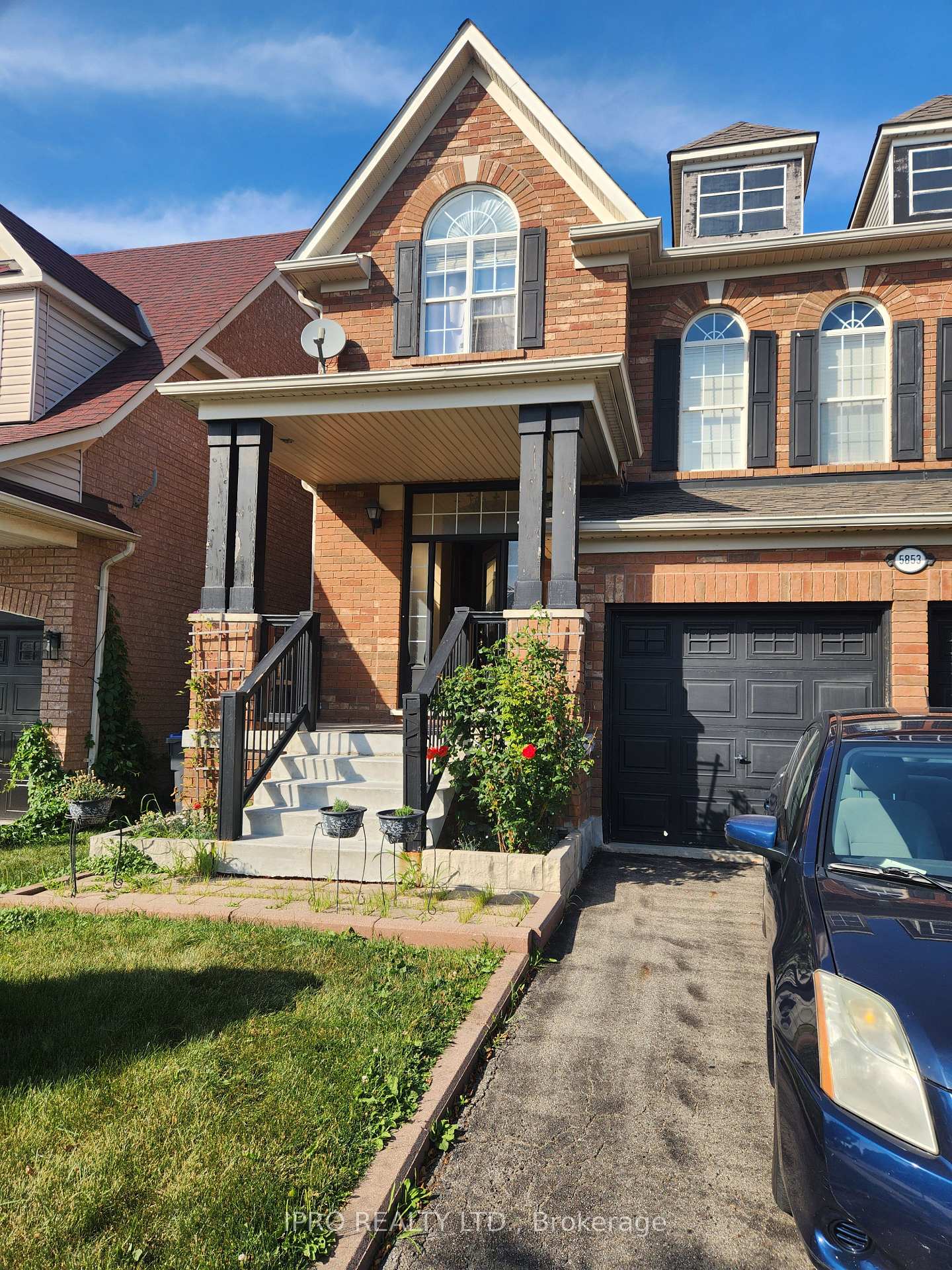 Photo 1 of 5853 whitehorn Crescent, Mississauga, East Credit — HOMEH