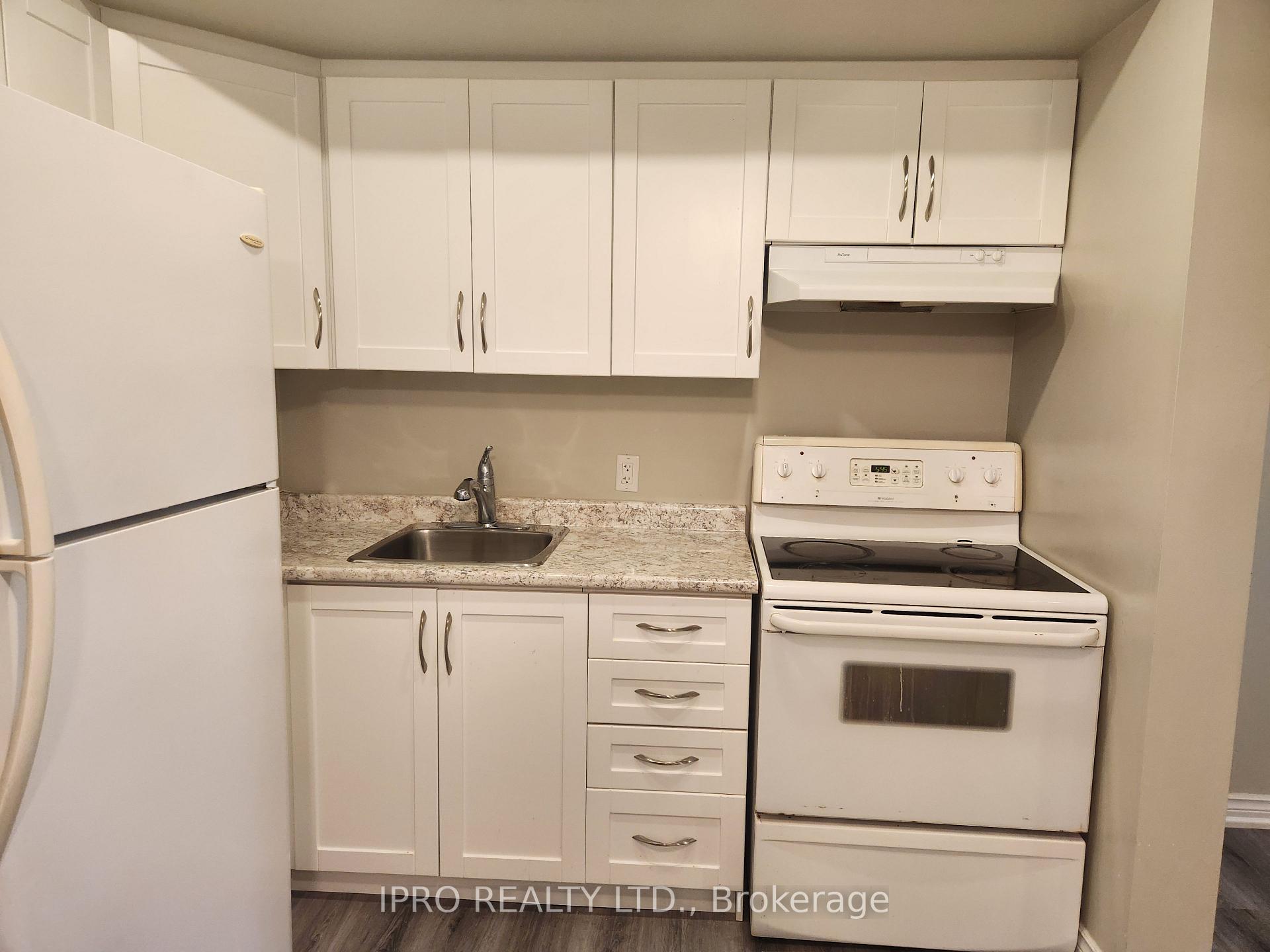 Photo 9 of 5853 whitehorn Crescent, Mississauga, East Credit — HOMEH