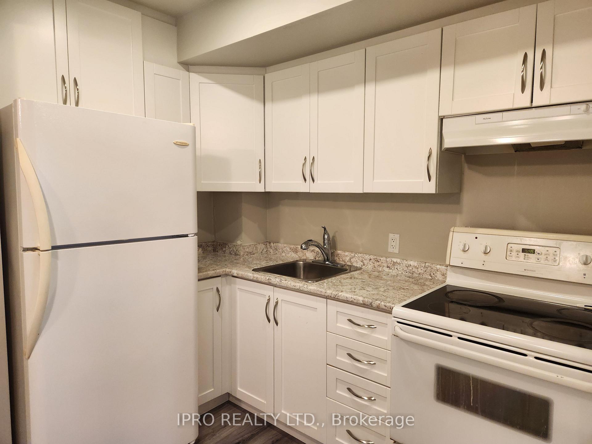 Photo 10 of 5853 whitehorn Crescent, Mississauga, East Credit — HOMEH