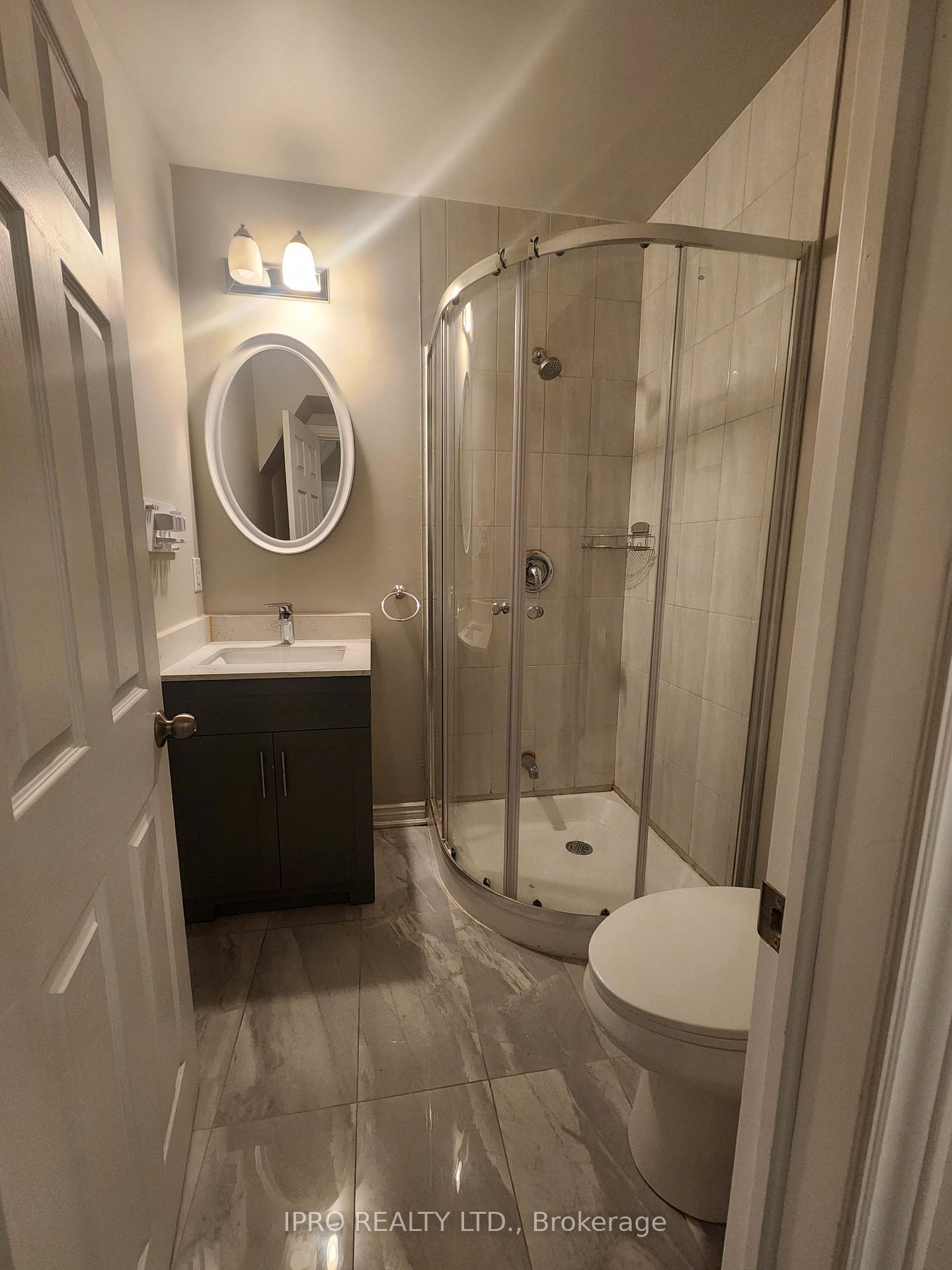Photo 4 of 5853 whitehorn Crescent, Mississauga, East Credit — HOMEH