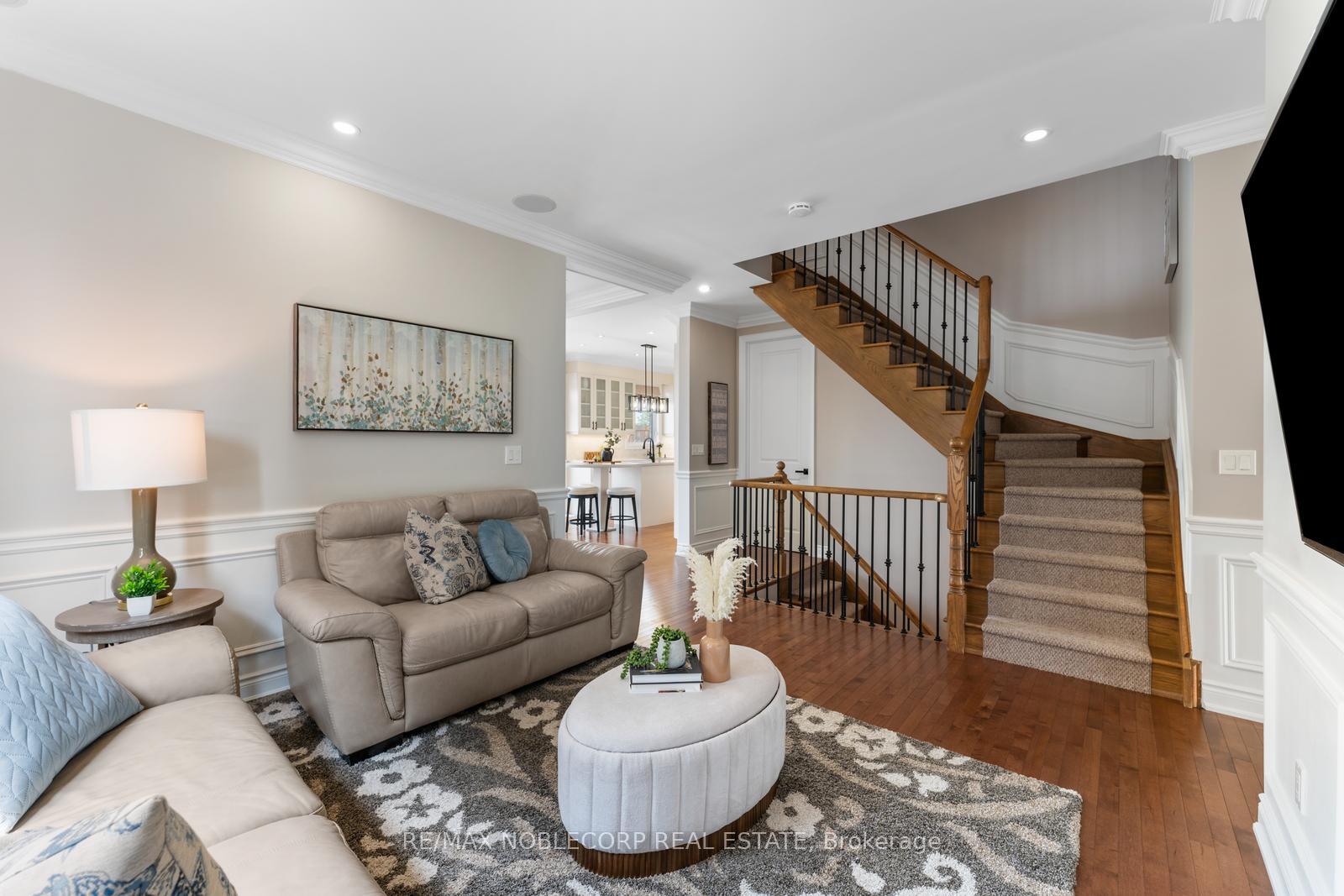 Photo 7 of 174 Strachan Trail, New Tecumseth, Beeton — HOMEH