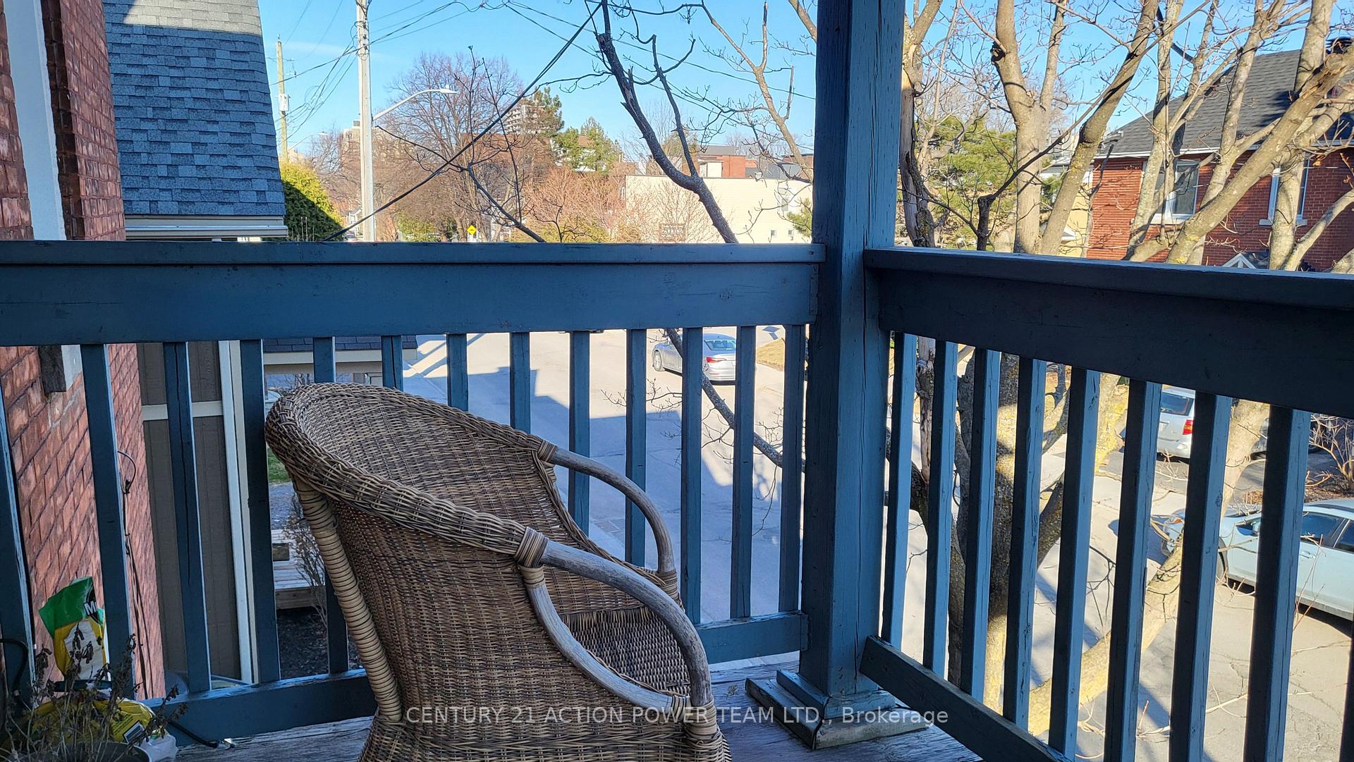 Photo 2 of Unit 3, 703 Cooper Street, Ottawa, Ottawa Centre — HOMEH