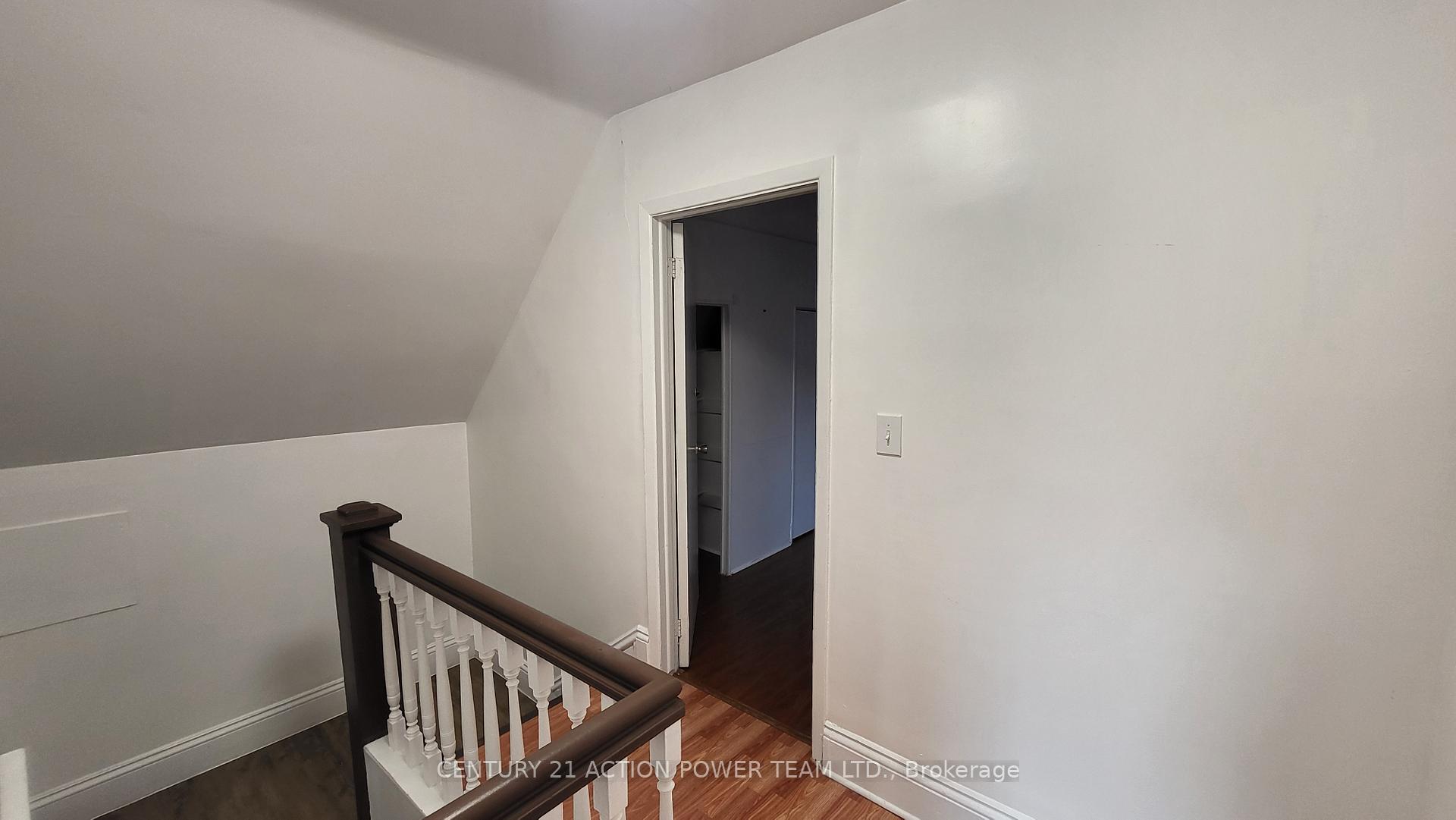 Photo 6 of Unit 3, 703 Cooper Street, Ottawa, Ottawa Centre — HOMEH