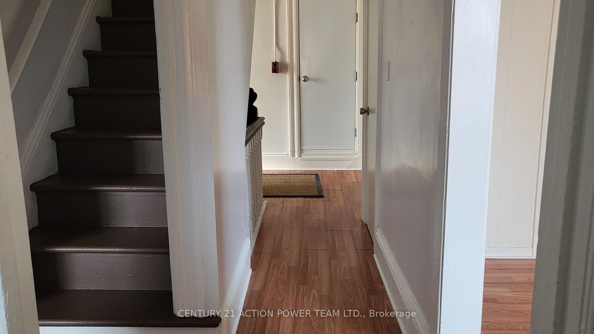 Photo 8 of Unit 3, 703 Cooper Street, Ottawa, Ottawa Centre — HOMEH