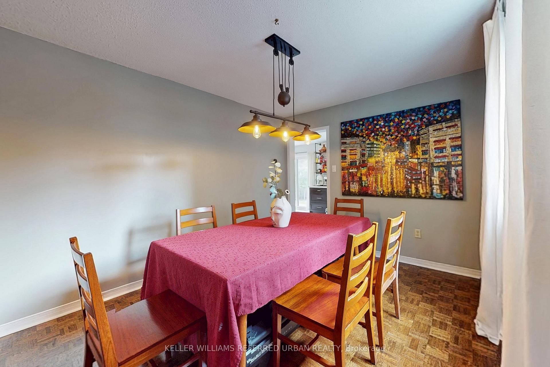 Photo 10 of 4489 Gladebrook Crescent, Mississauga, East Credit — HOMEH