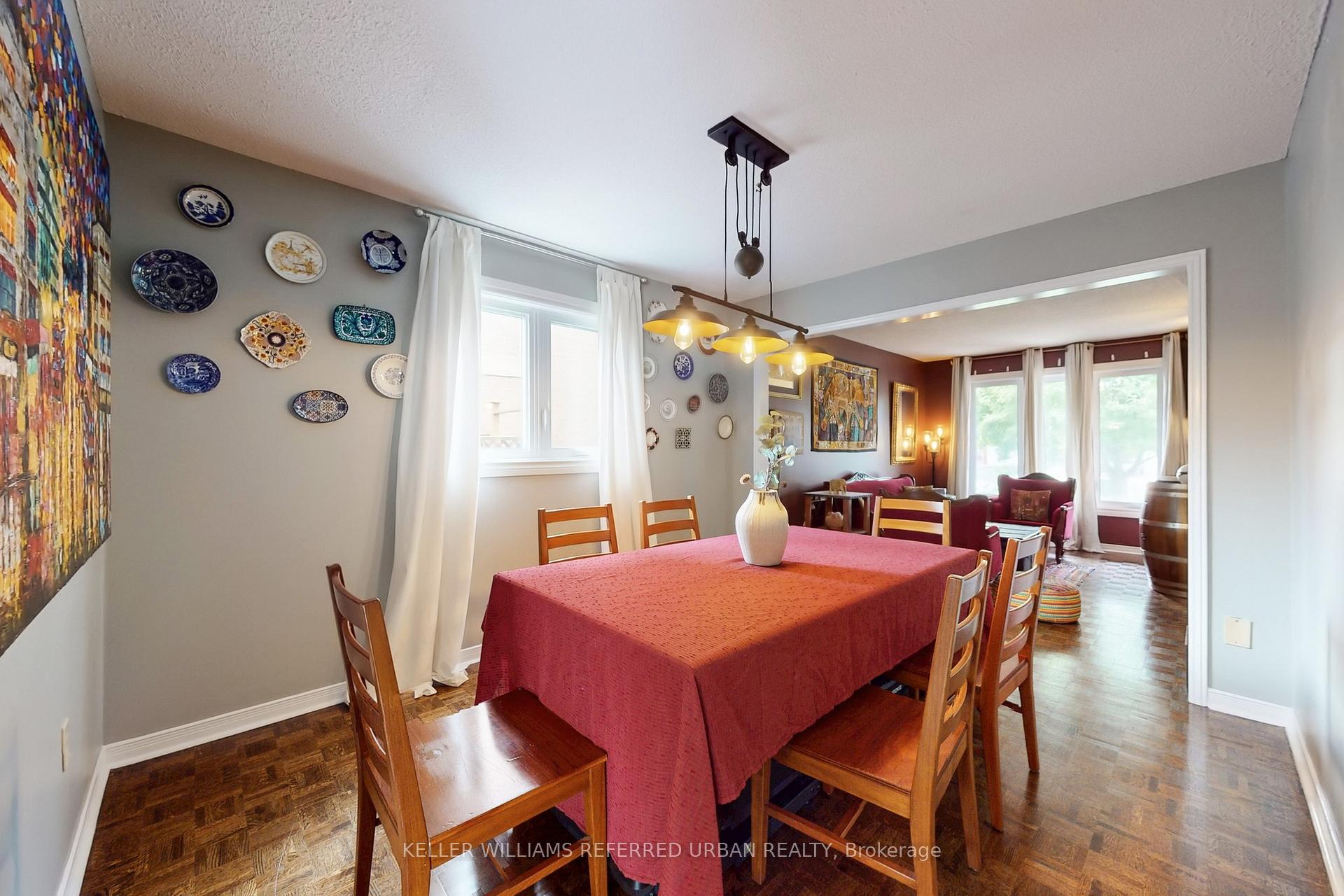 Photo 12 of 4489 Gladebrook Crescent, Mississauga, East Credit — HOMEH