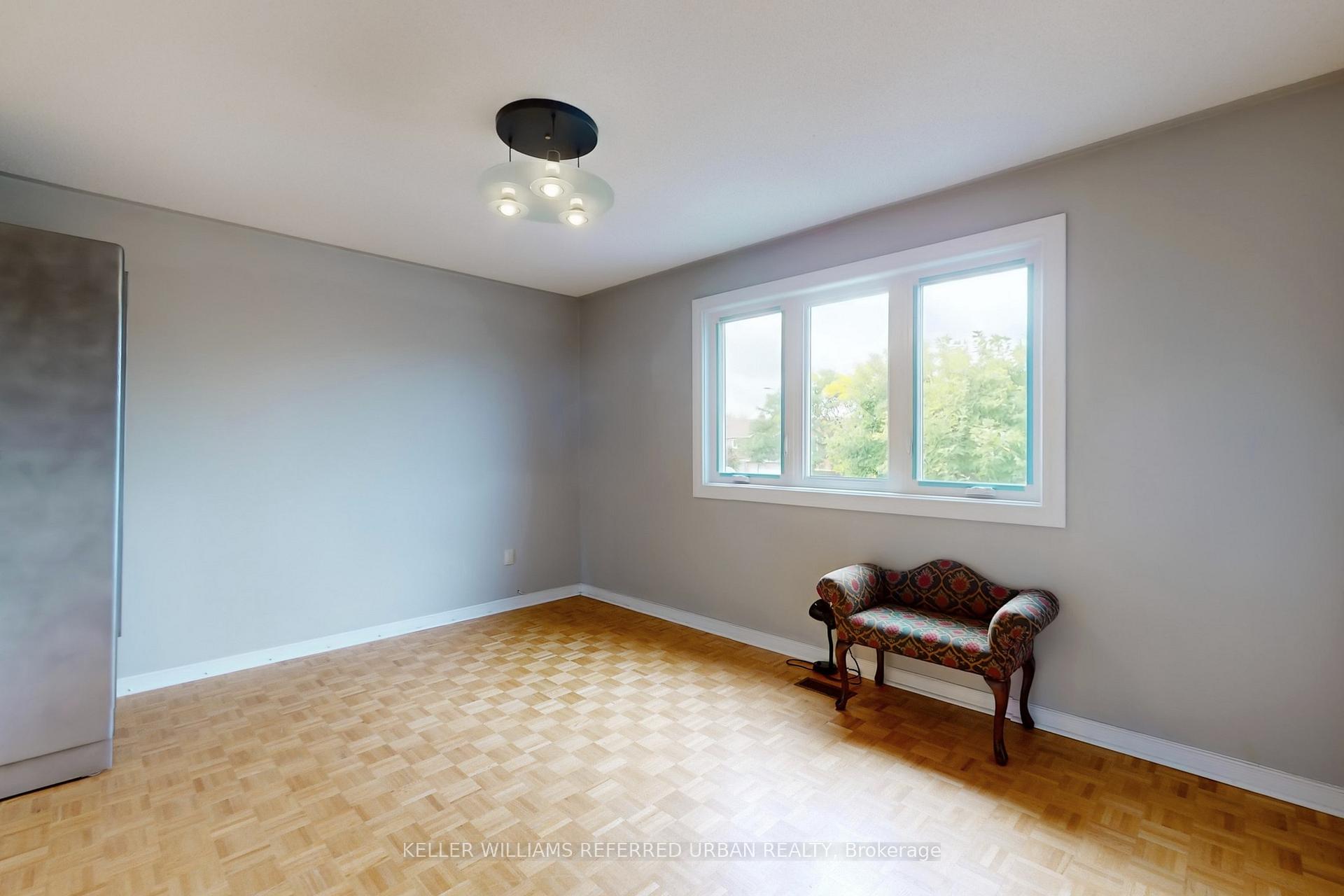 Photo 31 of 4489 Gladebrook Crescent, Mississauga, East Credit — HOMEH
