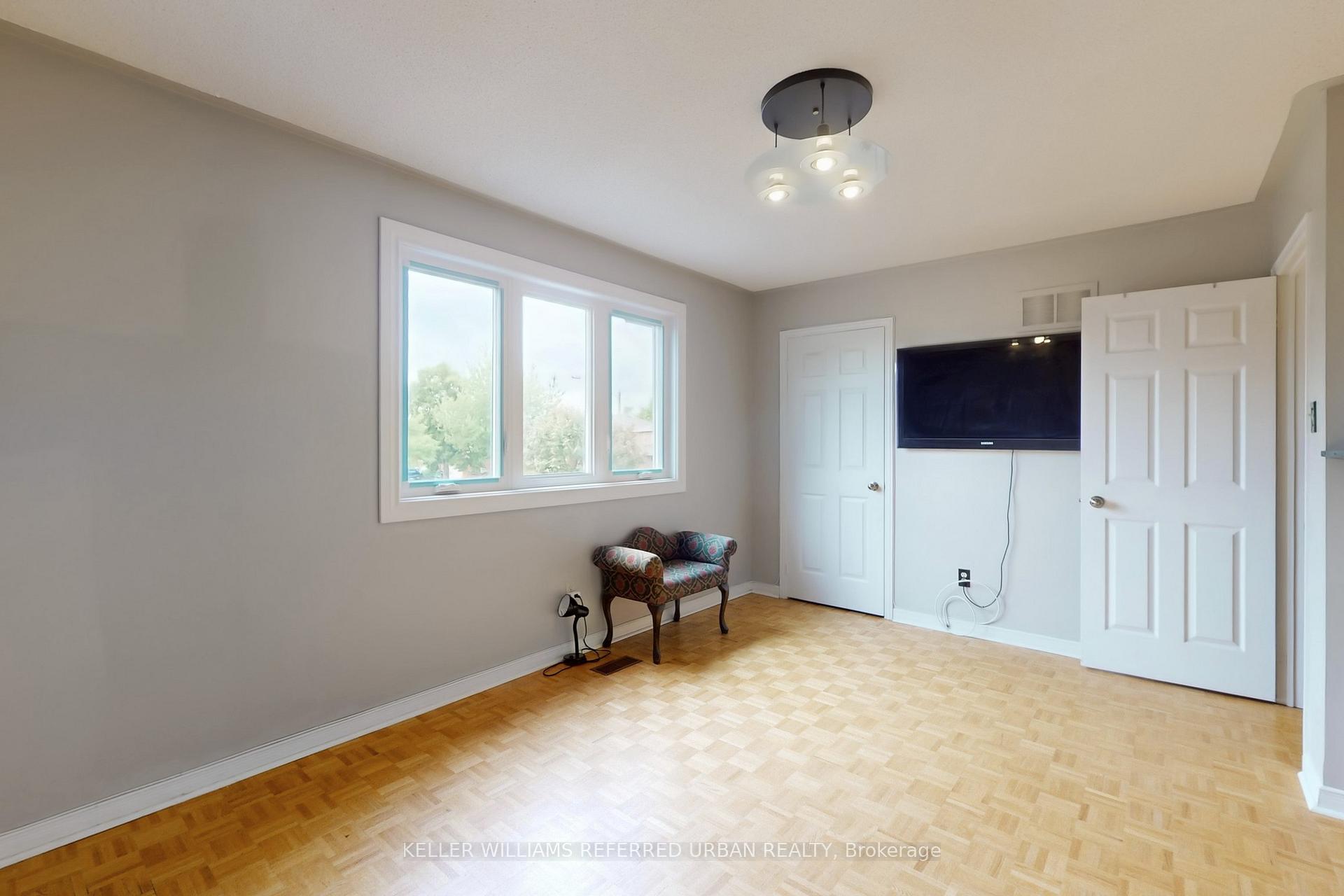 Photo 32 of 4489 Gladebrook Crescent, Mississauga, East Credit — HOMEH