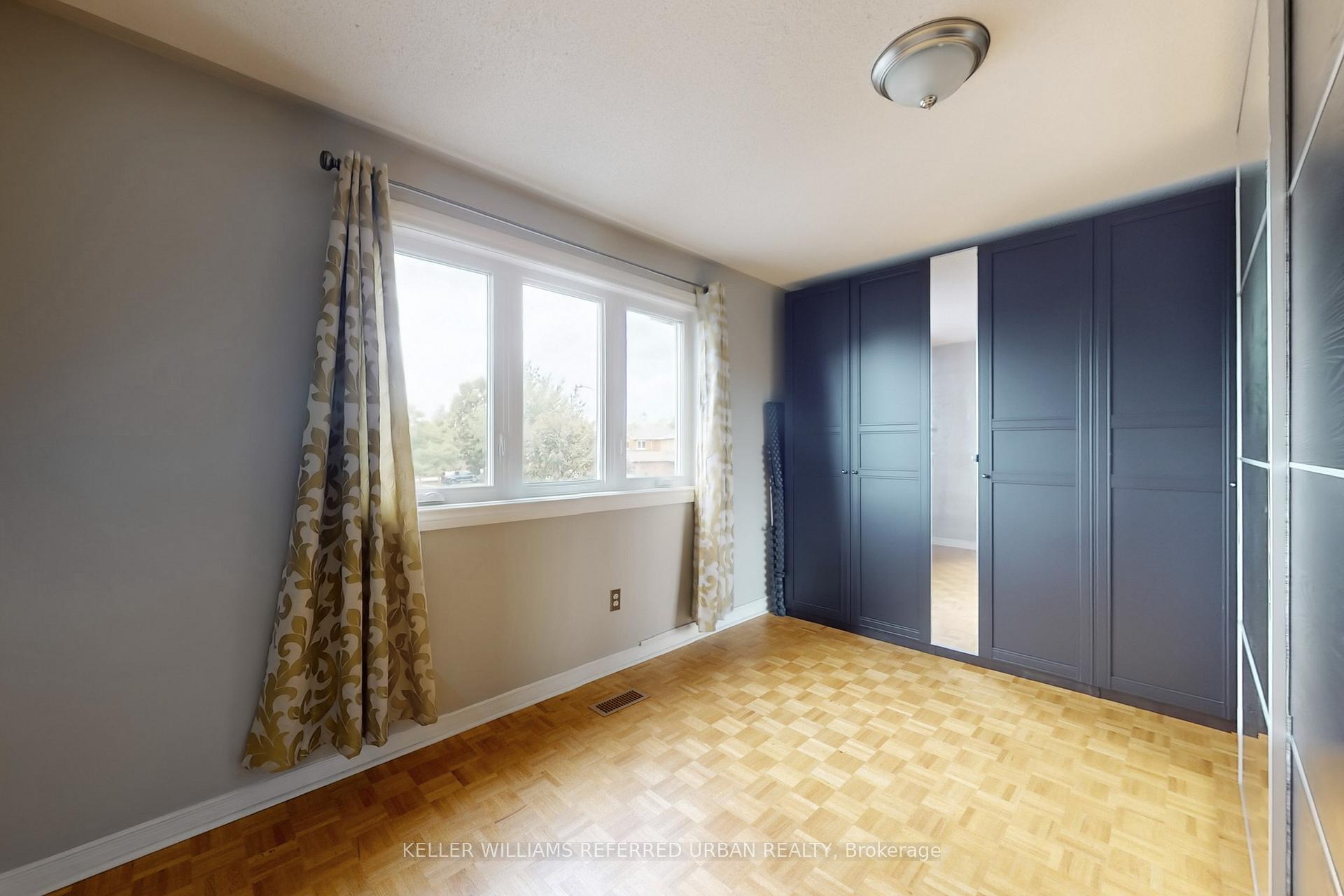 Photo 33 of 4489 Gladebrook Crescent, Mississauga, East Credit — HOMEH