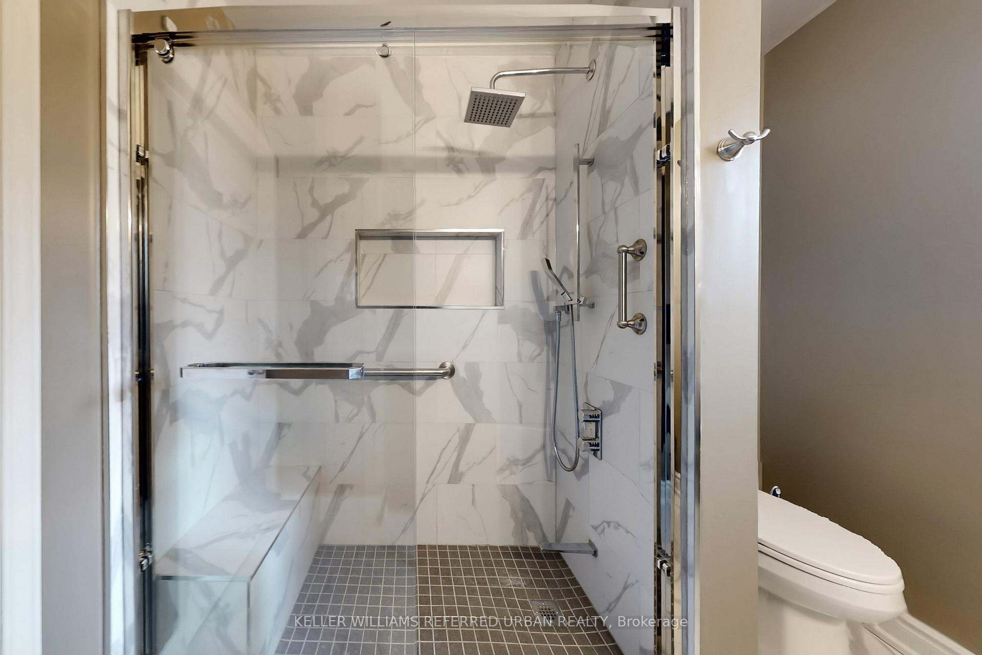 Photo 37 of 4489 Gladebrook Crescent, Mississauga, East Credit — HOMEH